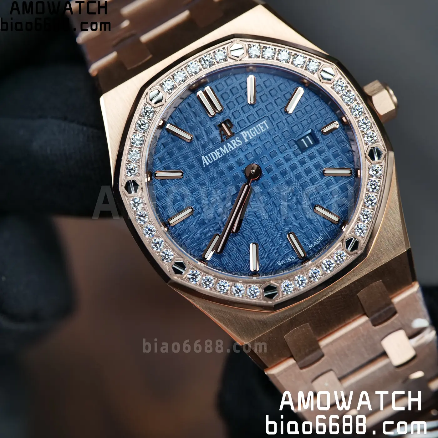 AUDEMARS PIGUET Lady Royal Oak 67651 33mm RG ZF 1:1 Best Edition Blue Dial Diamonds Bezel on RG Bracelet Swiss Quartz 65 37494ac4dbd597e AMO Watch