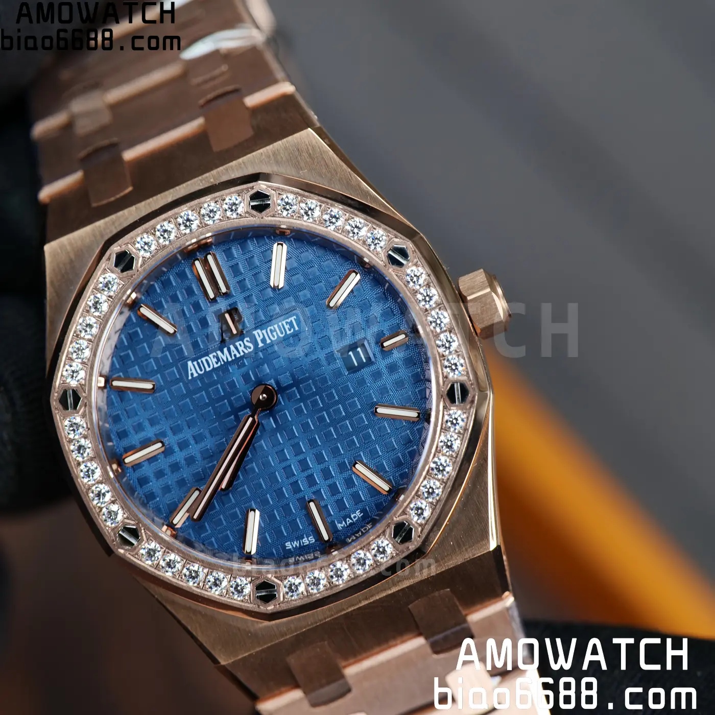AUDEMARS PIGUET Lady Royal Oak 67651 33mm RG ZF 1:1 Best Edition Blue Dial Diamonds Bezel on RG Bracelet Swiss Quartz 64 c570e4fa1a5c84a AMO Watch