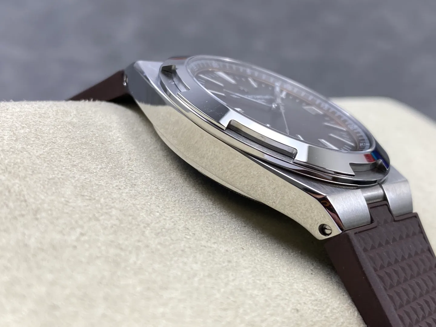 VC Overseas 4500V SS PPF1:1 Best Edition Brown Dial on Brown Rubber Strap A5100 34 06e6205ed651b97 AMO Watch