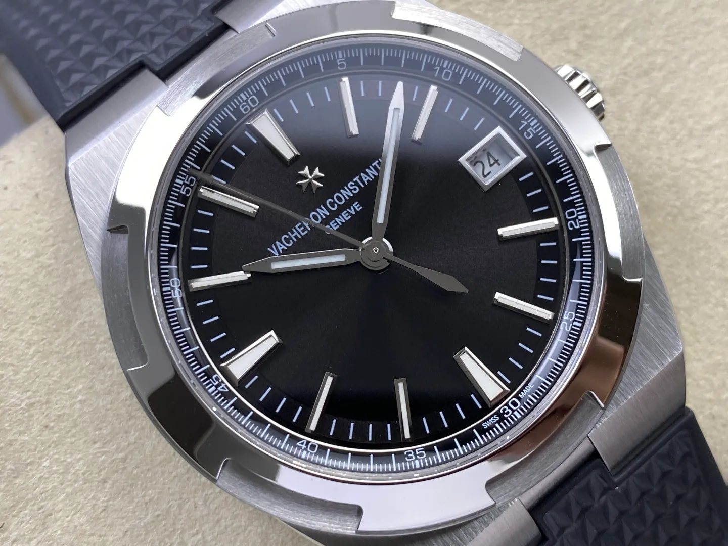 VC Overseas 4500V SS PPF1:1 Best Edition Black Dial on Black Rubber Strap A5100 25 b82f3eb2da431e9 AMO Watch