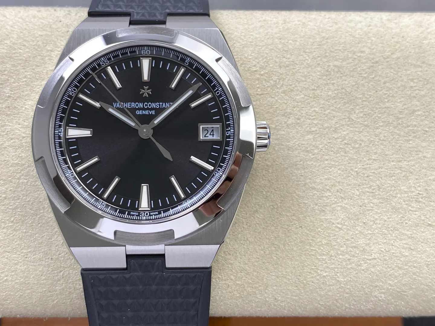 VC Overseas 4500V SS PPF1:1 Best Edition Black Dial on Black Rubber Strap A5100 24 f9c8bb04819fbfe AMO Watch