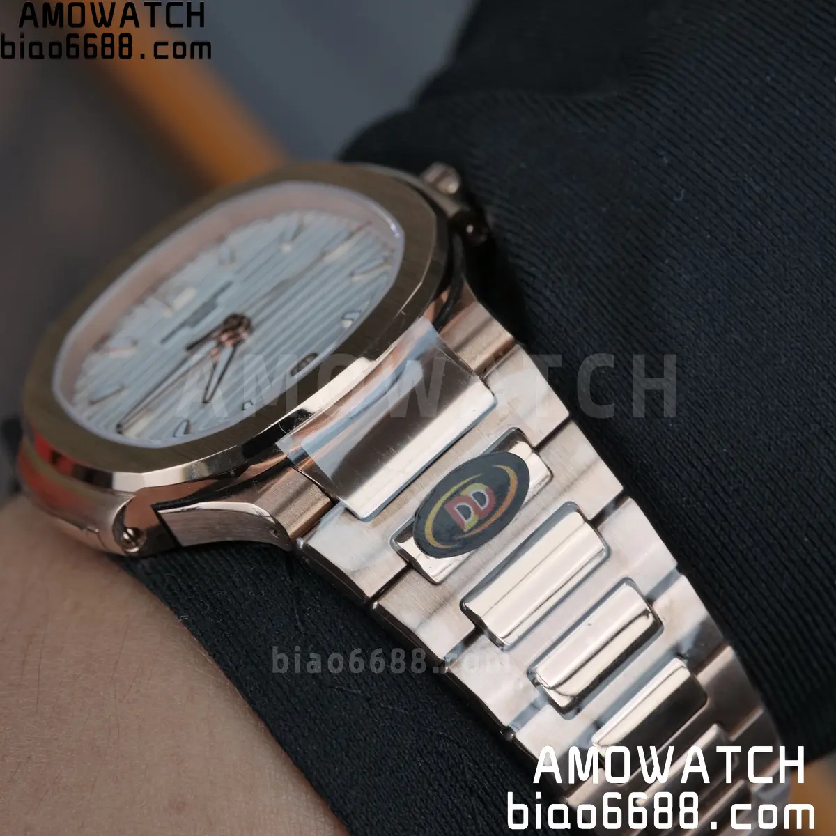 PP Nautilus 7118 RG Ladies DDF 1:1 Best Edition Silver Dial on RG Bracelet DD324 Super Clone 113 05b9363a947ad9a AMO Watch