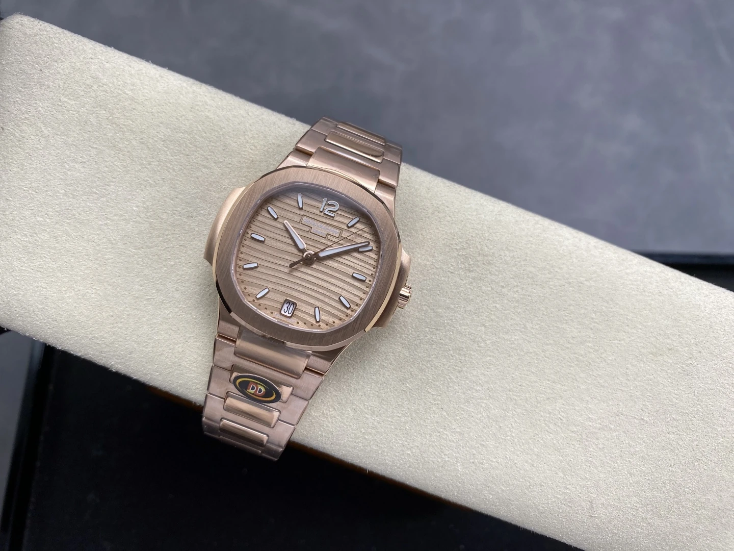 PP Nautilus 7118 RG Ladies DDF 1:1 Best Edition RG Dial on RG Bracelet DD324 Super Clone 20 2aacf76e1498e98 AMO Watch