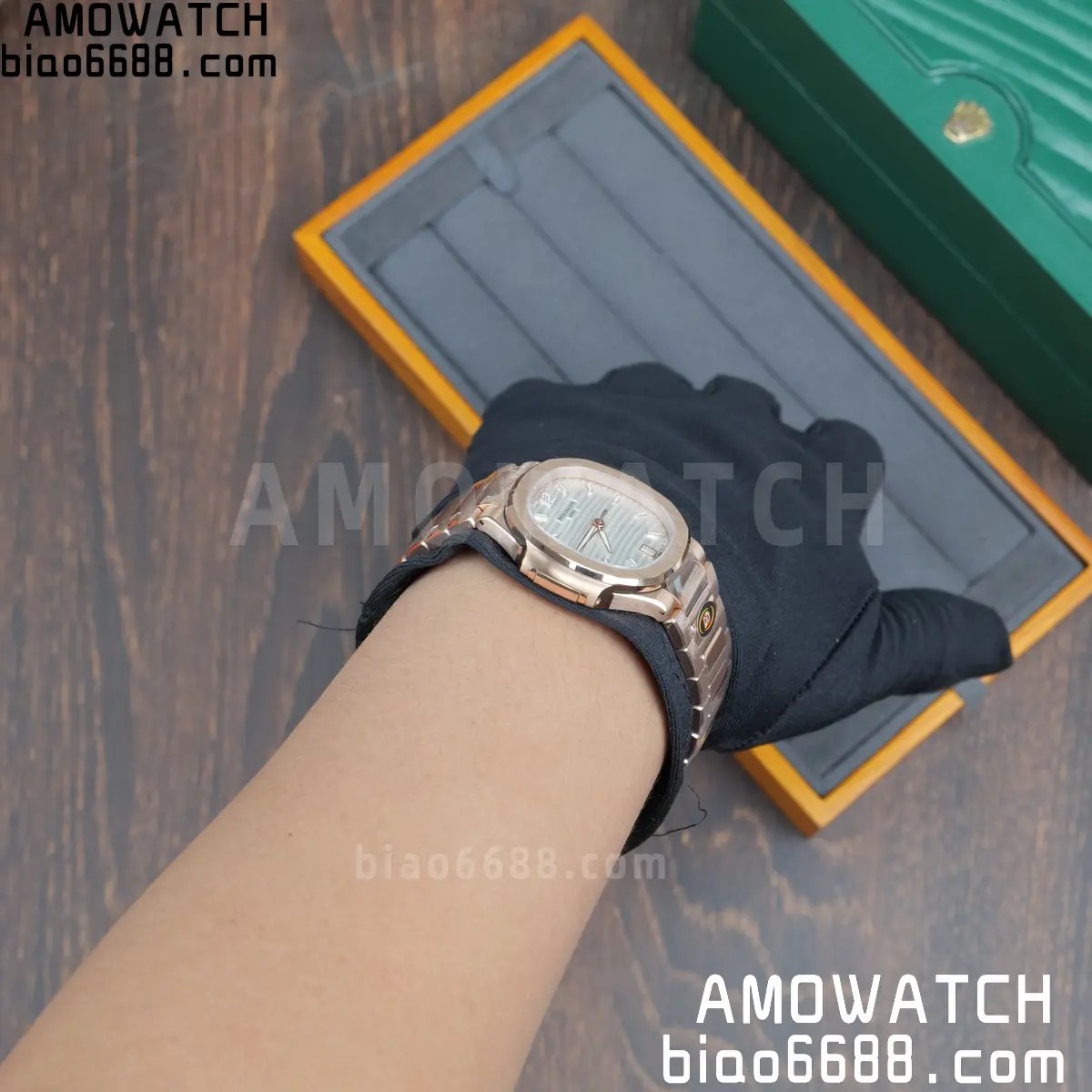 PP Nautilus 7118 RG Ladies DDF 1:1 Best Edition Silver Dial on RG Bracelet DD324 Super Clone 119 326df1d32545e51 AMO Watch