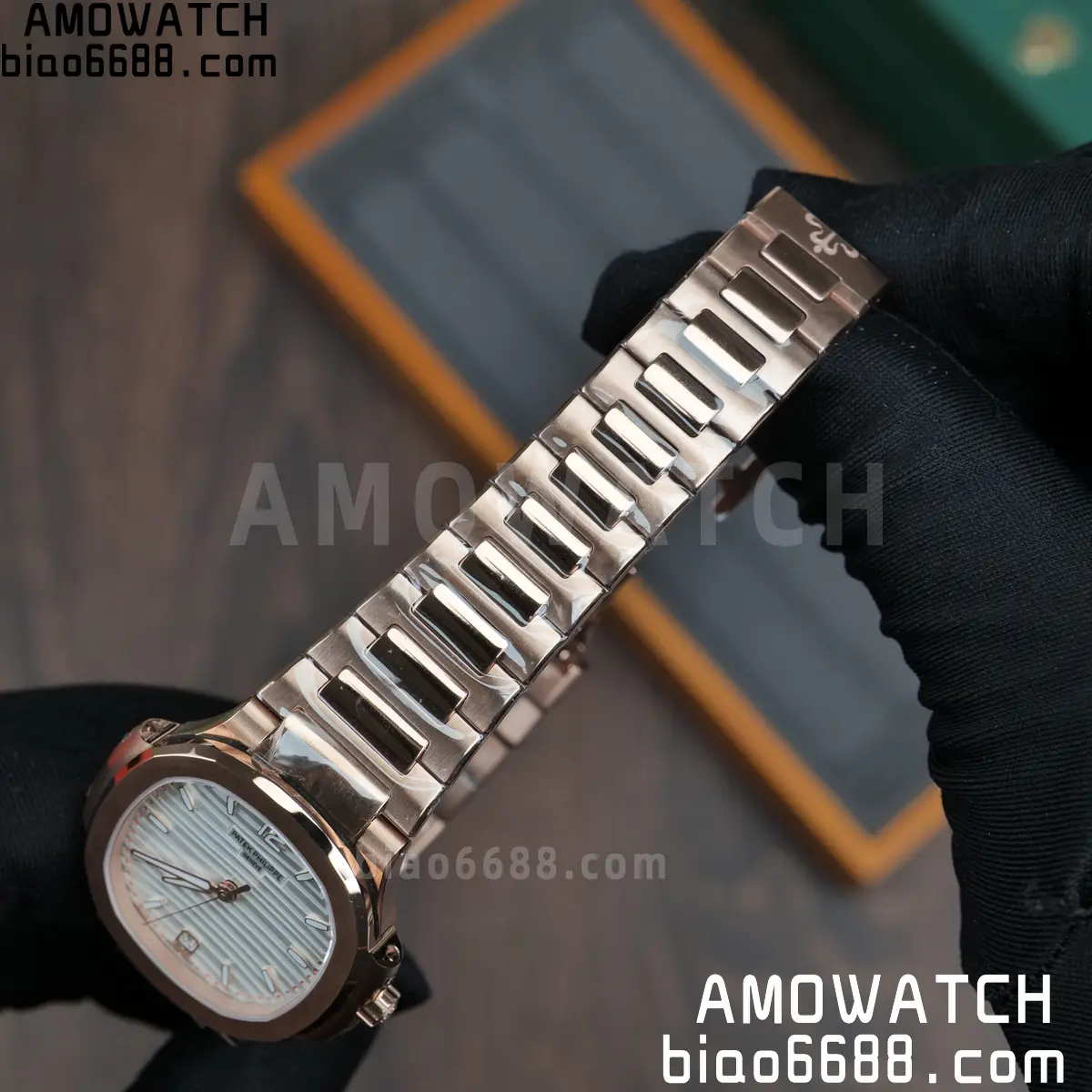 PP Nautilus 7118 RG Ladies DDF 1:1 Best Edition Silver Dial on RG Bracelet DD324 Super Clone 86 4c655c4314a78f5 AMO Watch