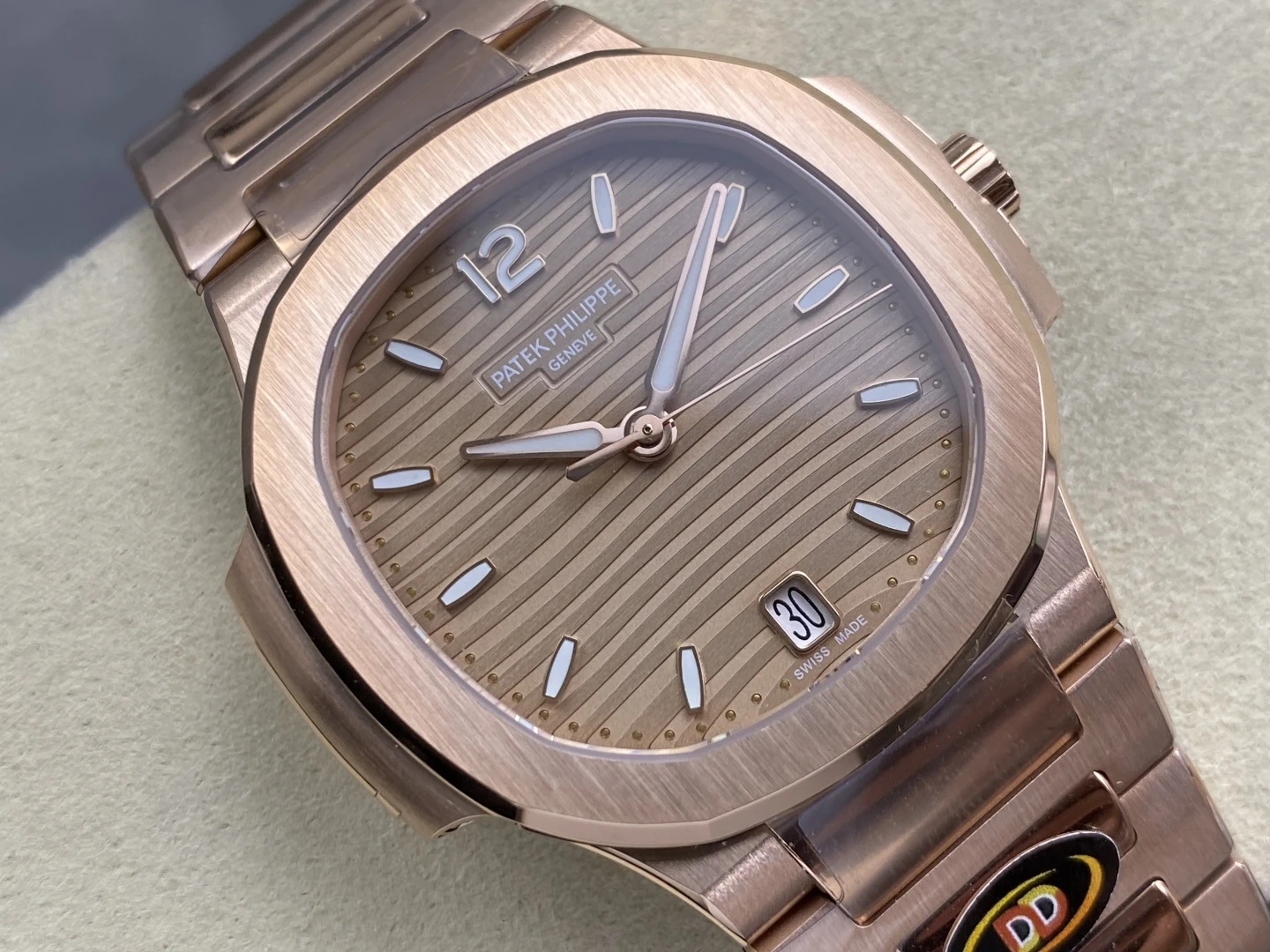 PP Nautilus 7118 RG Ladies DDF 1:1 Best Edition RG Dial on RG Bracelet DD324 Super Clone 23 55f2cf8c6416f63 AMO Watch