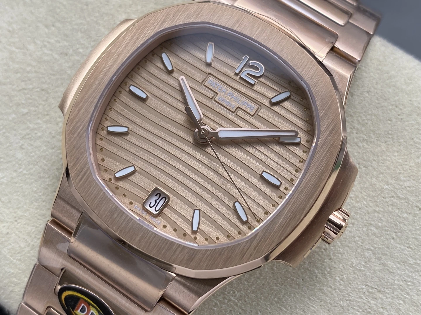 PP Nautilus 7118 RG Ladies DDF 1:1 Best Edition RG Dial on RG Bracelet DD324 Super Clone 22 87d040240b947b1 AMO Watch