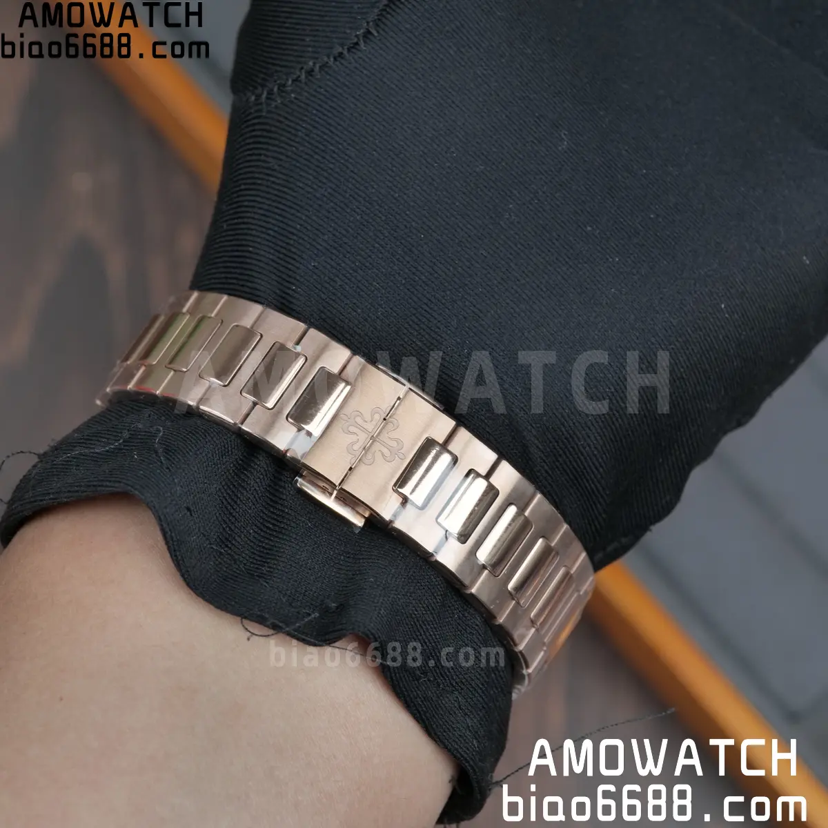 PP Nautilus 7118 RG Ladies DDF 1:1 Best Edition Silver Dial on RG Bracelet DD324 Super Clone 111 bfbbb3d8e50c200 AMO Watch