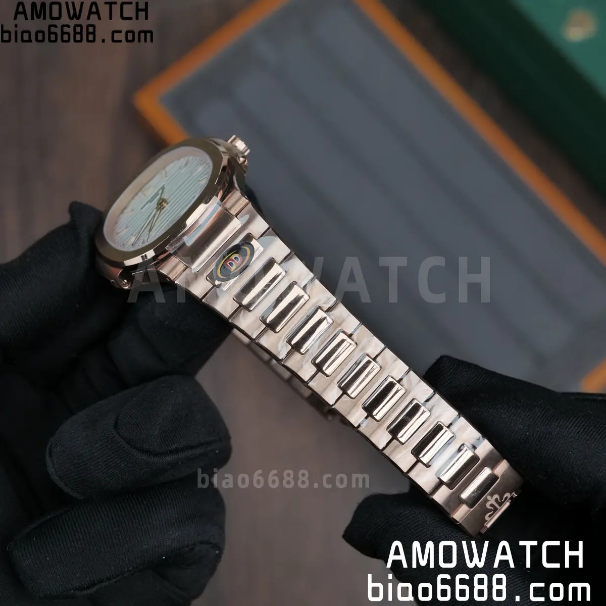 PP Nautilus 7118 RG Ladies DDF 1:1 Best Edition Silver Dial on RG Bracelet DD324 Super Clone 87 d0ad974add088f8 AMO Watch