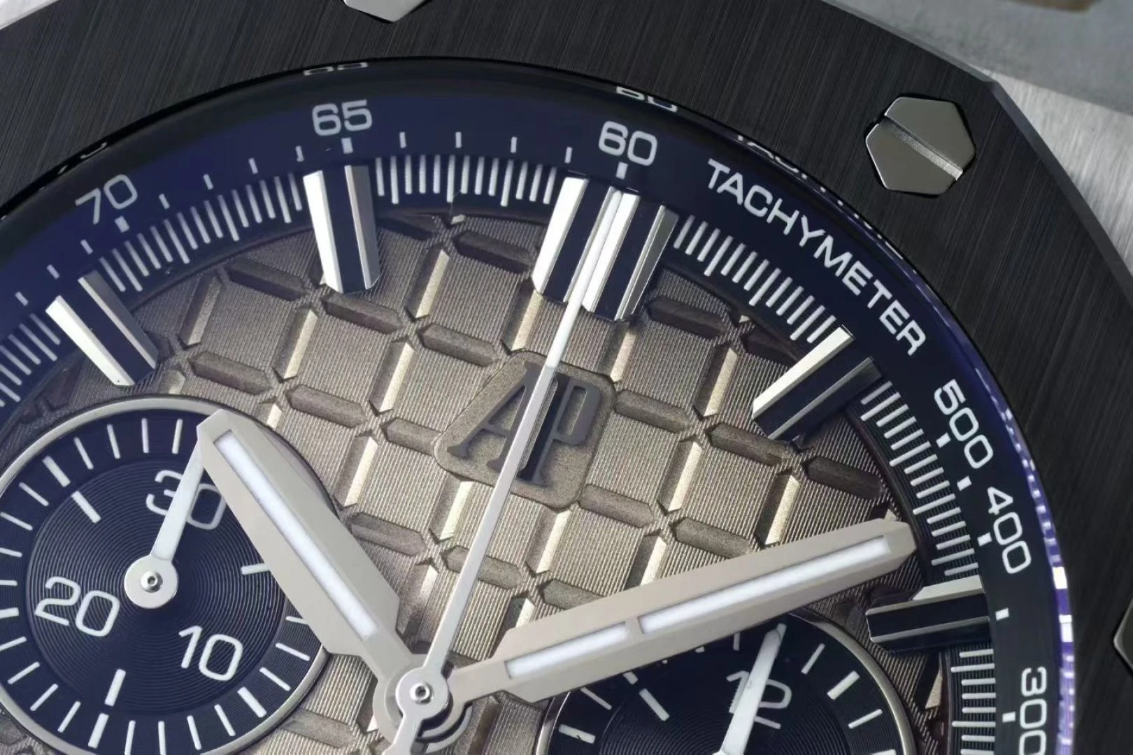 AP Royal Oak Offshore 43mm 26420so SS DDF 1:1 Best Edition Smoked Dial on Gray Rubber Strap DD4401 Super Clone 23 3d616c1f5691870 AMO Watch