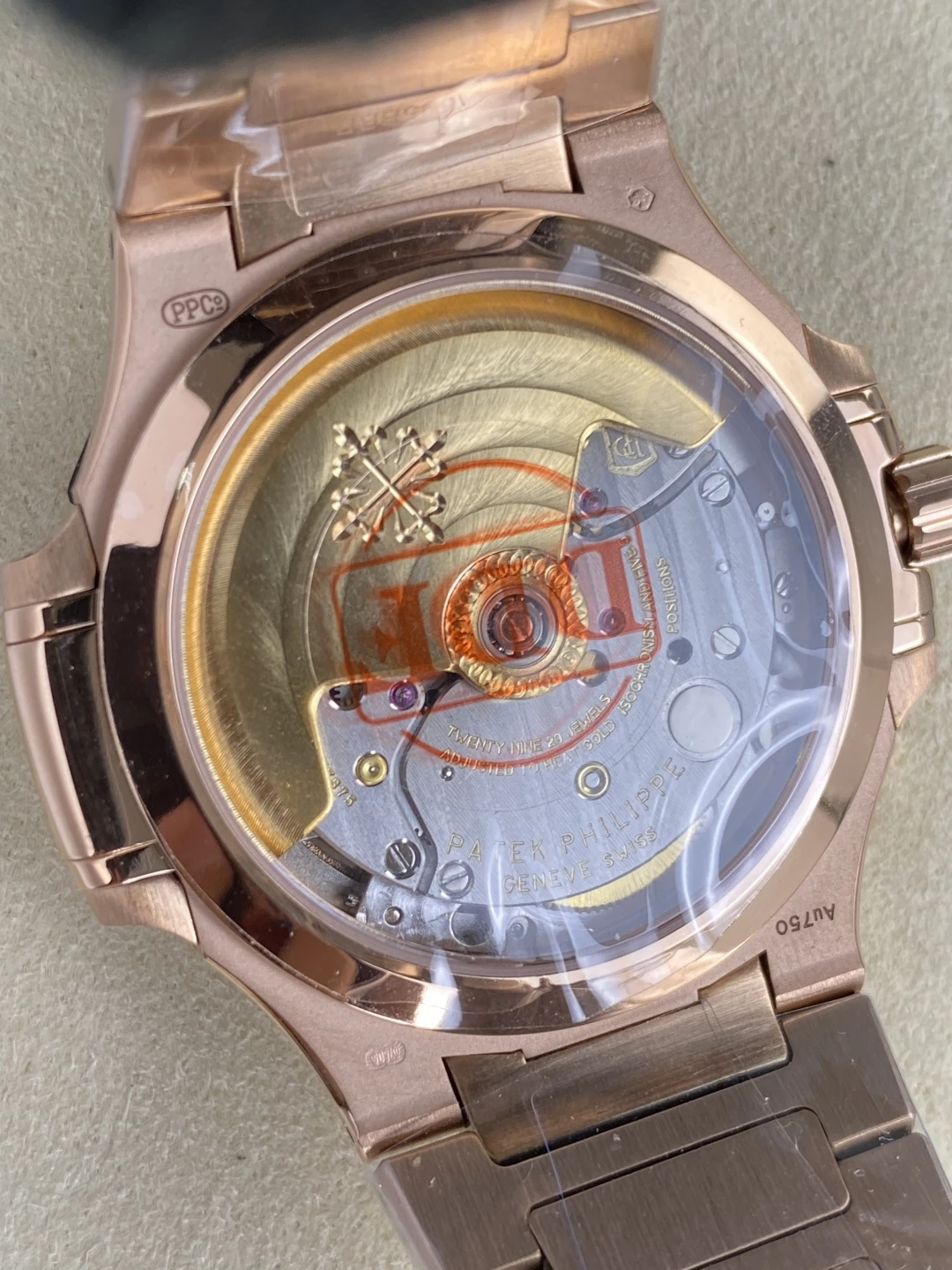 PP Nautilus 7118 RG Ladies DDF 1:1 Best Edition Silver Dial Diamonds Bezel on RG Bracelet DD324 Super Clone 33 a79f31b17480a5e AMO Watch