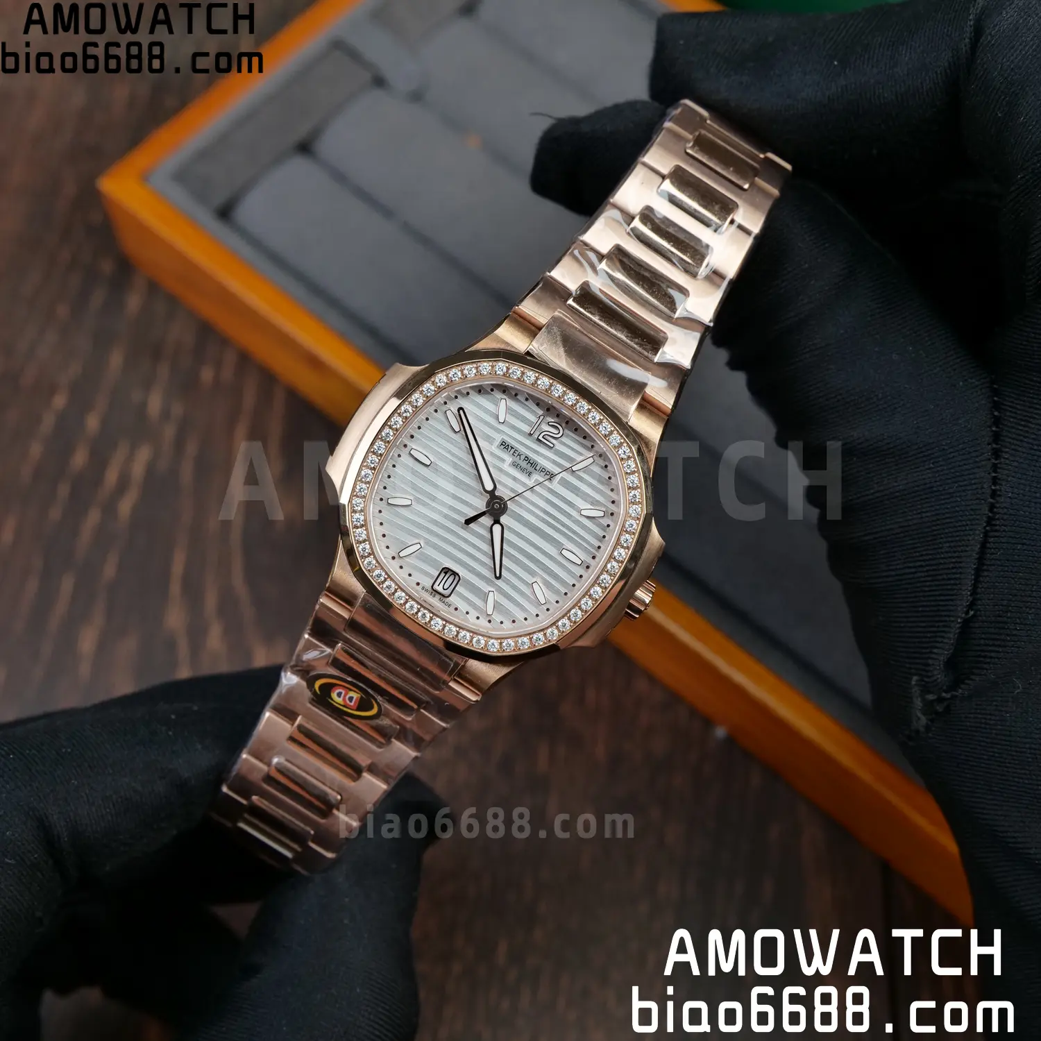 PP Nautilus 7118 RG Ladies DDF 1:1 Best Edition Silver Dial Diamonds Bezel on RG Bracelet DD324 Super Clone 70 f5673acba840f8b AMO Watch