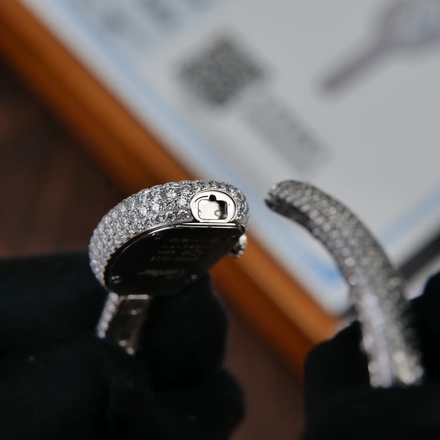 Cartier Baignoire 18.7mm HPI01773 BBAF 1:1 Best Edition White Dial on Moissanite bracelet Bracelet Ronda Quartz 81 5b2dbab277ed28b AMO Watch
