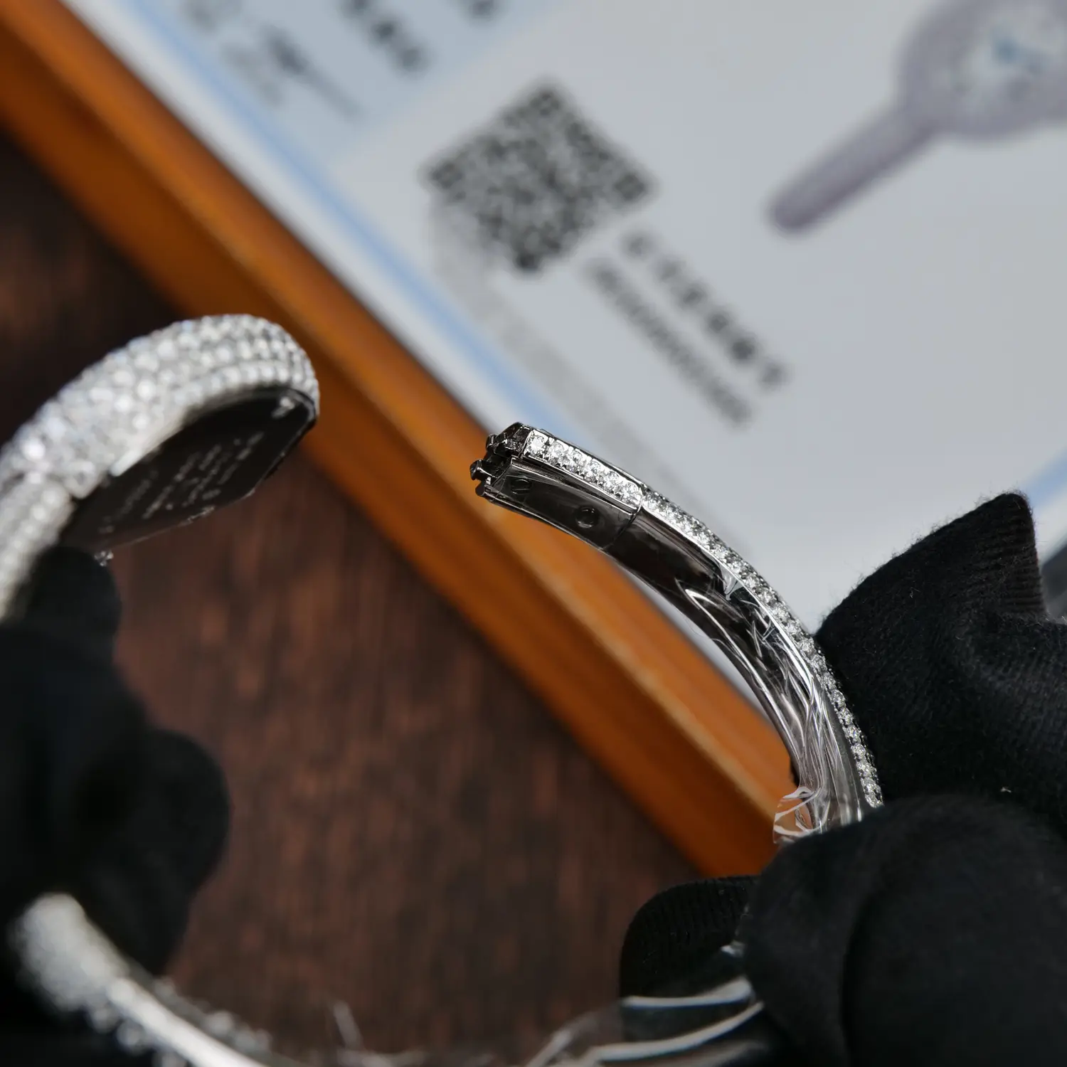 Cartier Baignoire 18.7mm HPI01773 BBAF 1:1 Best Edition White Dial on Moissanite bracelet Bracelet Ronda Quartz 82 90c281c6966e385 AMO Watch
