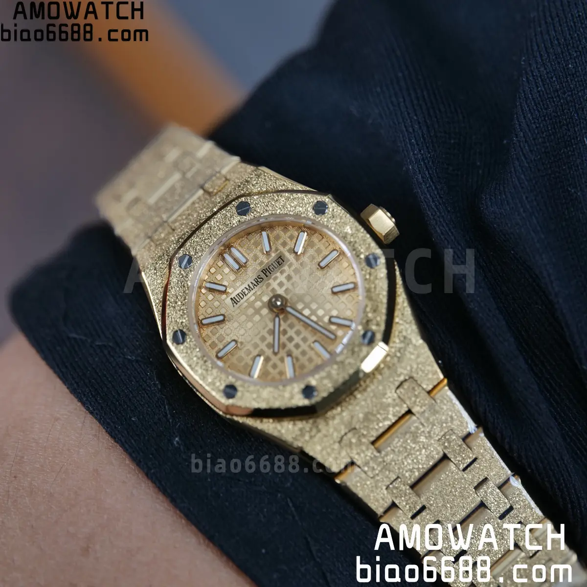 AUDEMARS PIGUET Lady Royal Oak 67630 23mm YG TW Best Edition Silver Dial Swiss Quartz 91 59eb453e4d09d50 AMO Watch