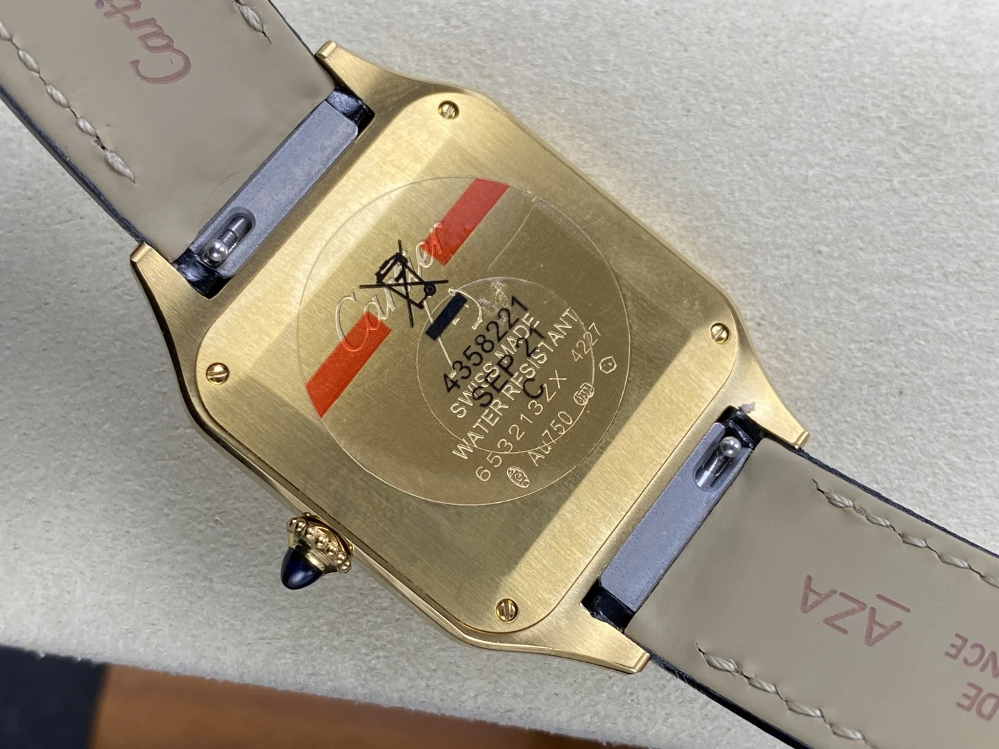 Cartier Santos Dumont YG Large F1 Factory 1:1 Best Edition white Dial Quartz 36 5dd3e7cd9de3e58 阿默表行AmoWatch