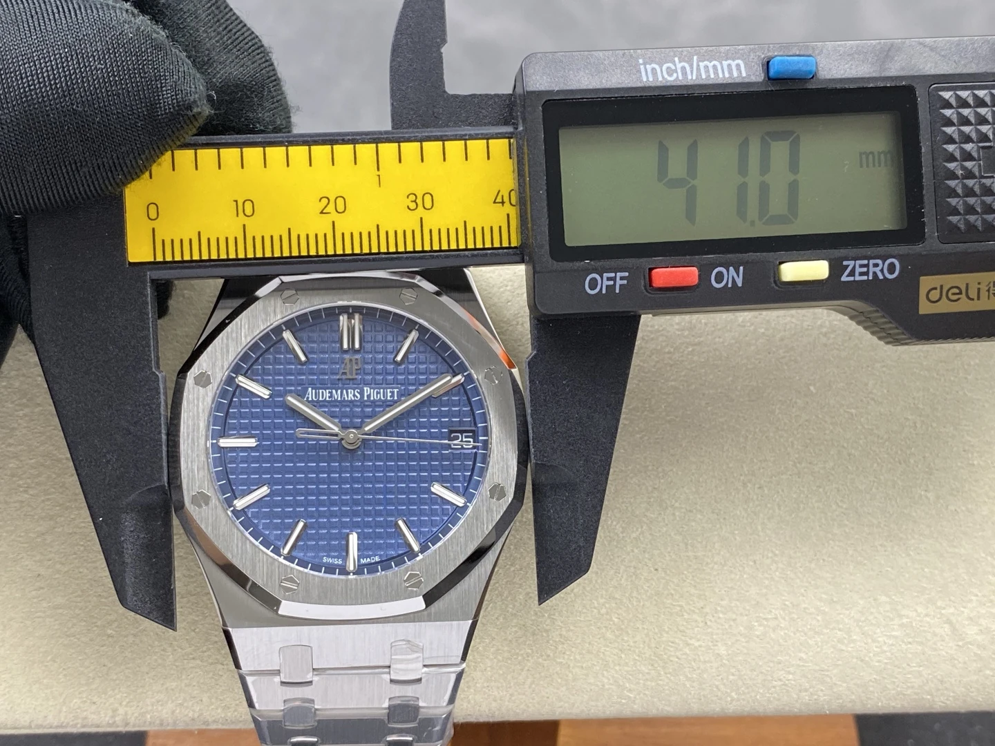 AP Royal Oak 41mm 15500 SS ZF 1:1 Best Edition Blue Textured Dial on SS Bracelet A4302 V3 44 8693b48f7011fc5 AMO Watch