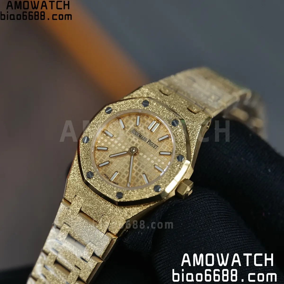 AUDEMARS PIGUET Lady Royal Oak 67630 23mm YG TW Best Edition Silver Dial Swiss Quartz 80 969d37dd348657d AMO Watch