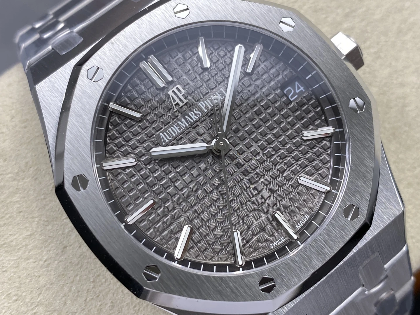 AP Royal Oak 41mm 15500 SS ZF 1:1 Best Edition Gray Textured Dial on SS Bracelet A4302 V3 29 cfe0daa51fc3d59 阿默表行AmoWatch