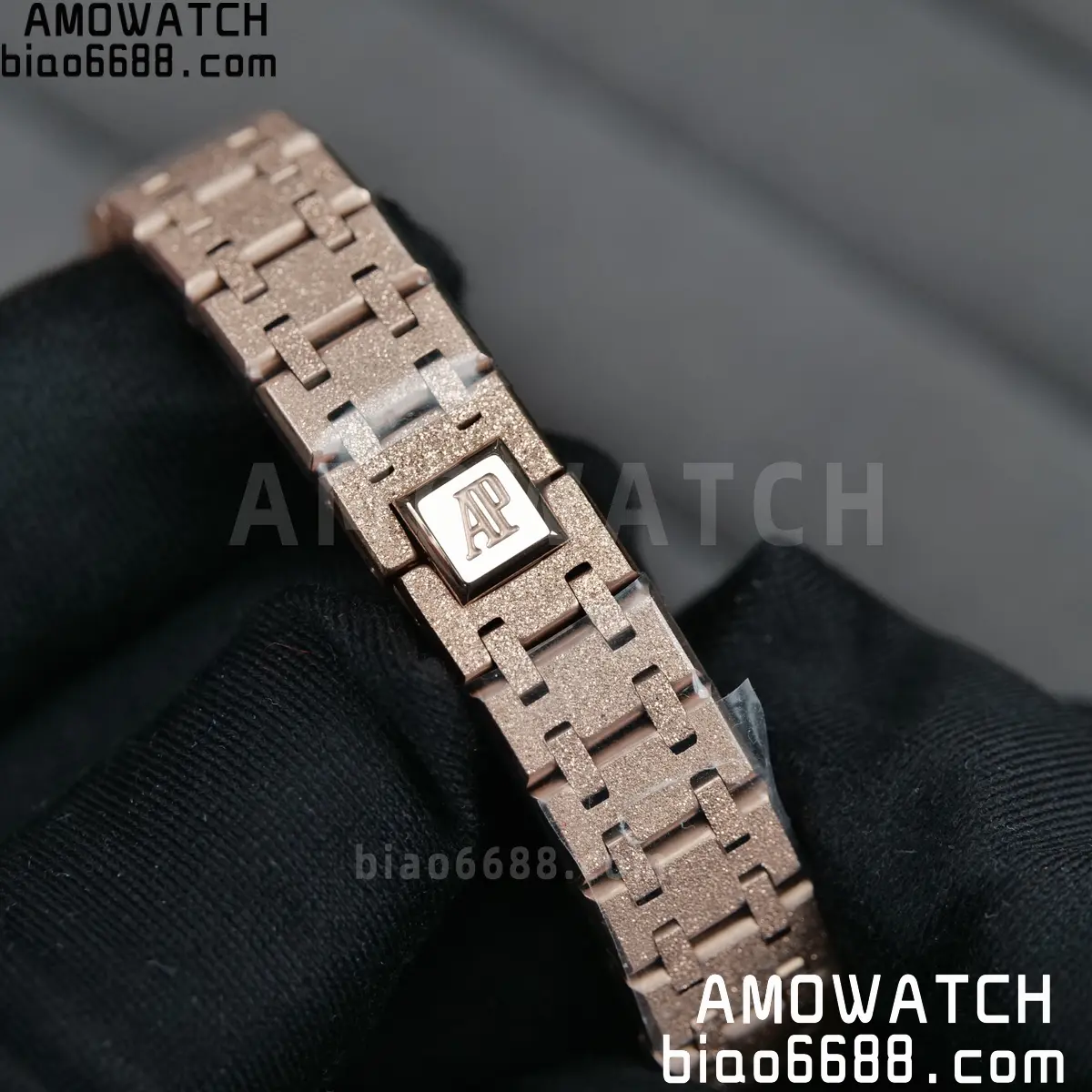 AUDEMARS PIGUET Lady Royal Oak 67630 23mm RG TW Best Edition Silver Dial Swiss Quartz 92 dd806a7db67f58d AMO Watch