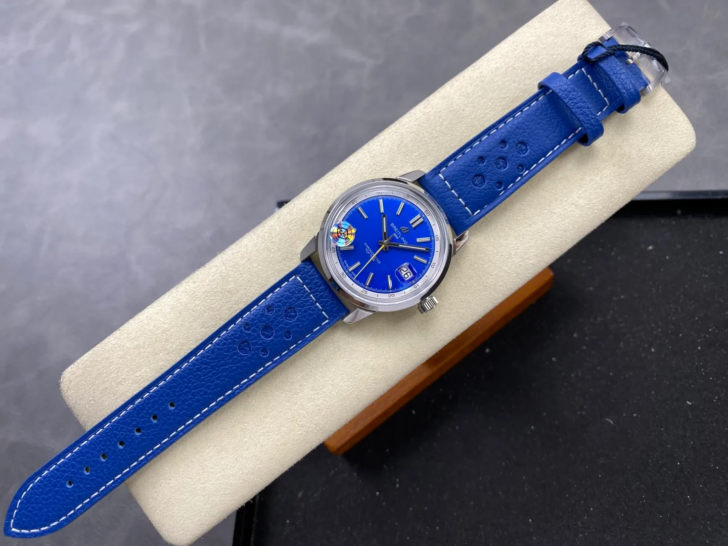 Breitling Top Time B31 BLF 1:1 Best Edition Blue Dial Yellow Hand on Blue Leather Strap AB31 19 df7e70d6de6bac5 阿默表行AmoWatch