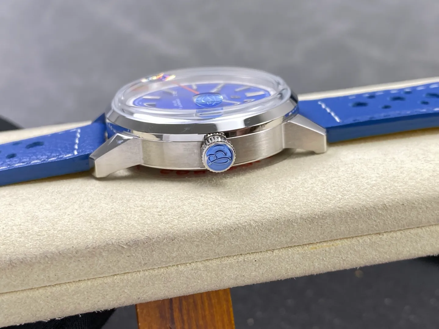Breitling Top Time B31 BLF 1:1 Best Edition Blue Dial Orange Hand on Blue Leather Strap AB31 23 eabbe5188685f3c 阿默表行AmoWatch