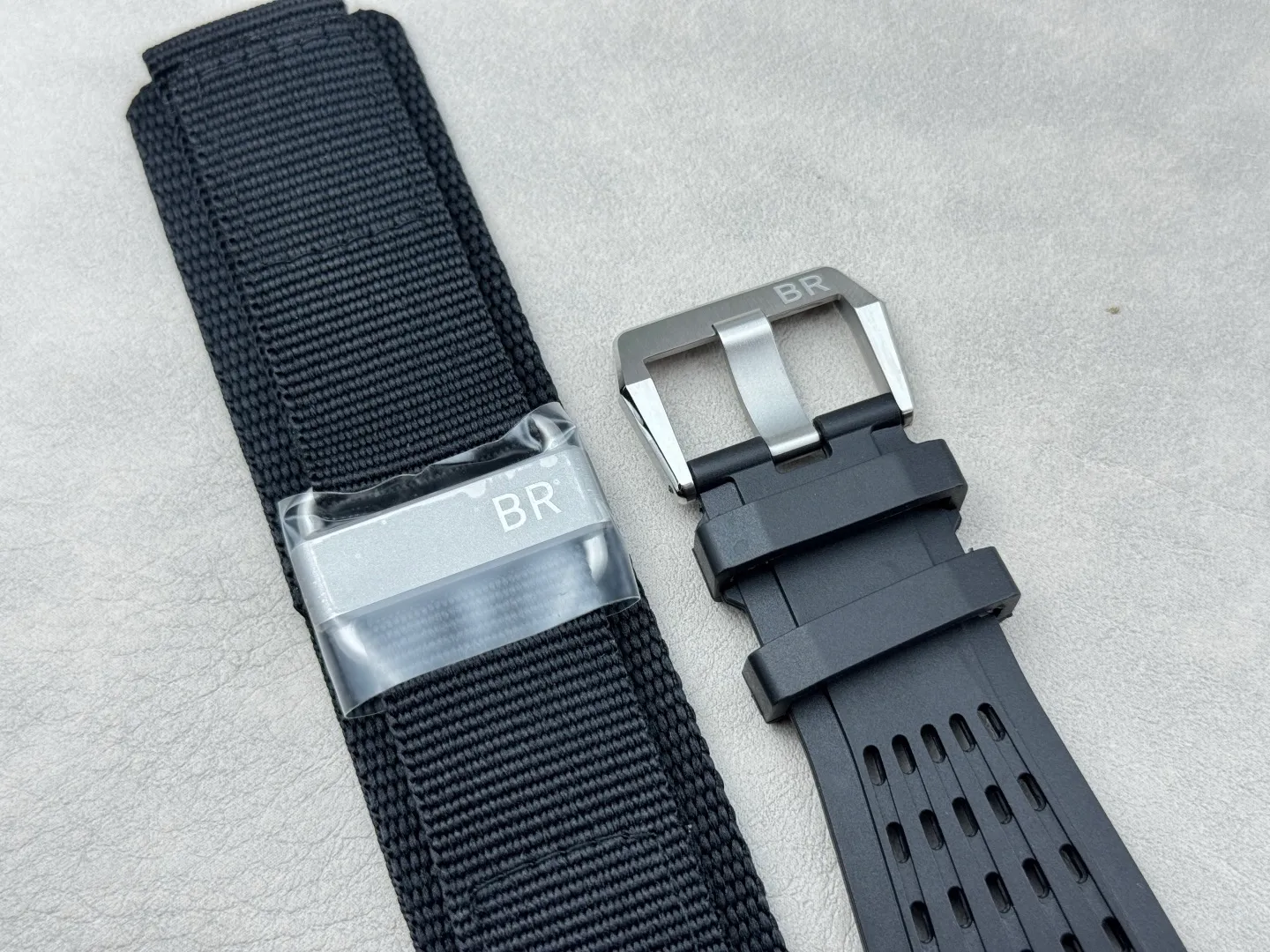 Bell Ross BR-03 GMT Compass BR Factory 1:1 Best Edition blue/black Bezel Black Dial on Rubber Strap 27 be16d506d7250cb 阿默表行AmoWatch