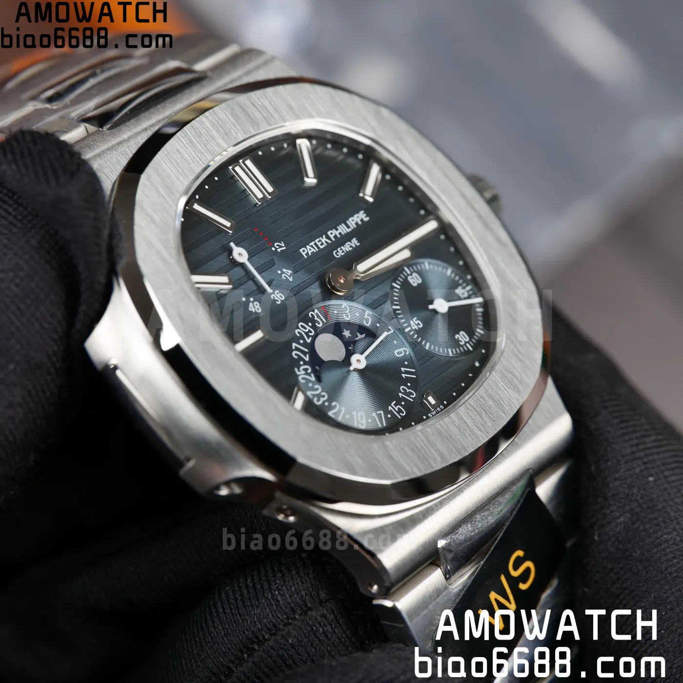 Patek Philippe Nautilus 5712 SS WSF VVS Moon Phase Module 82 398324bf5596855 AMO Watch
