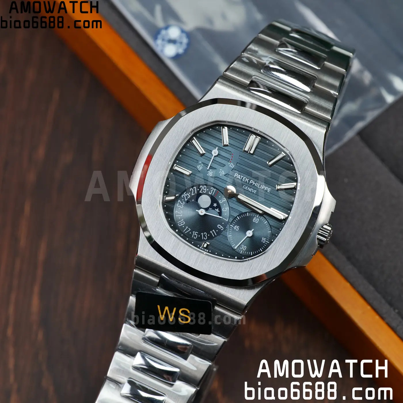 Patek Philippe Nautilus 5712 SS WSF VVS Moon Phase Module 84 9696d9e8296837c AMO Watch