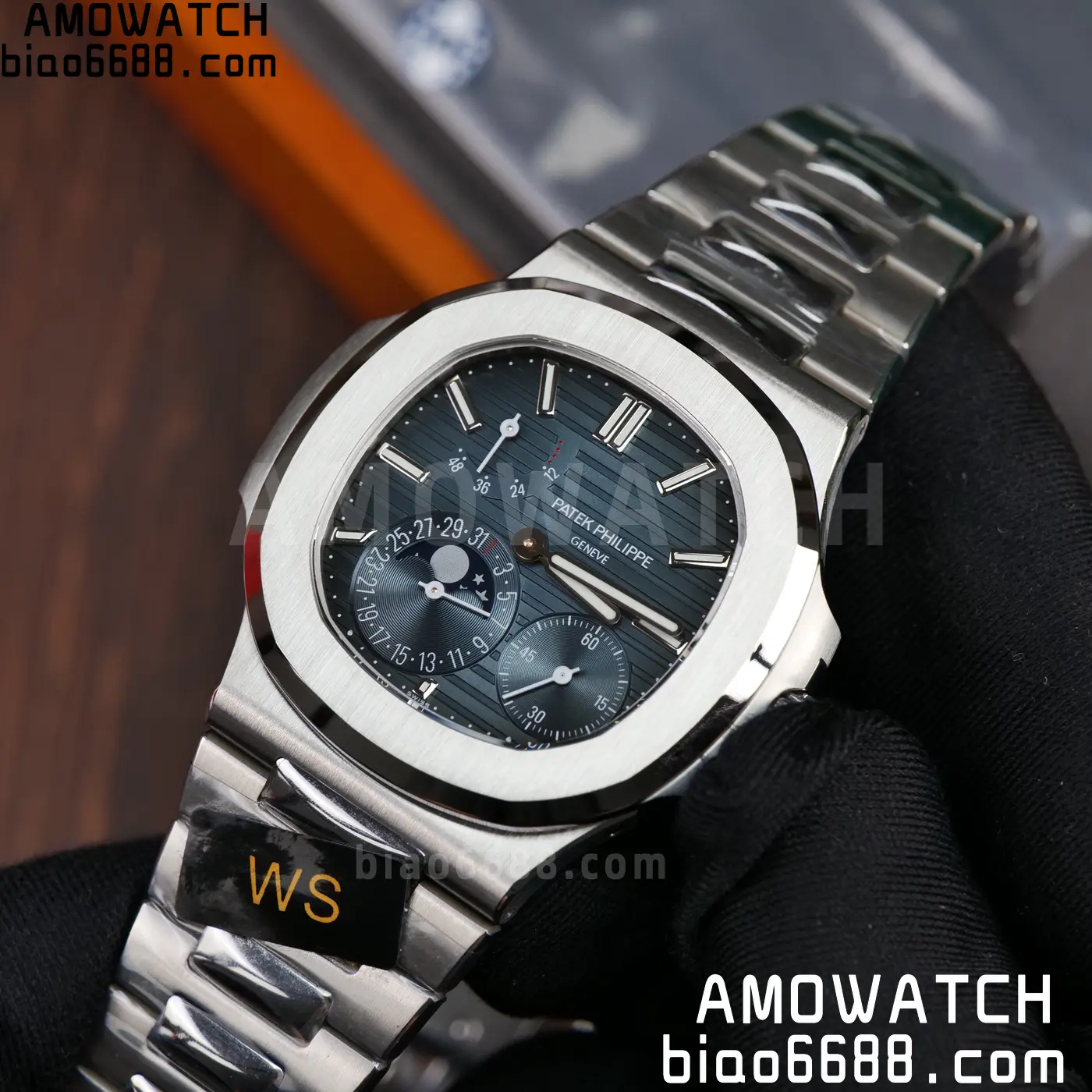 Patek Philippe Nautilus 5712 SS WSF VVS Moon Phase Module 75 df0815473c7268f AMO Watch