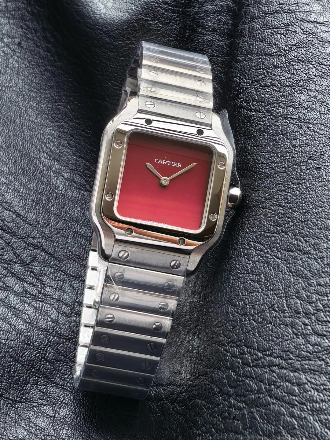 Cartier Santos 27mm SS 8848F 1:1 Best Edition Red Dial on SS Bracelet Quartz 18 eb70e599da64a7b 阿默表行AmoWatch