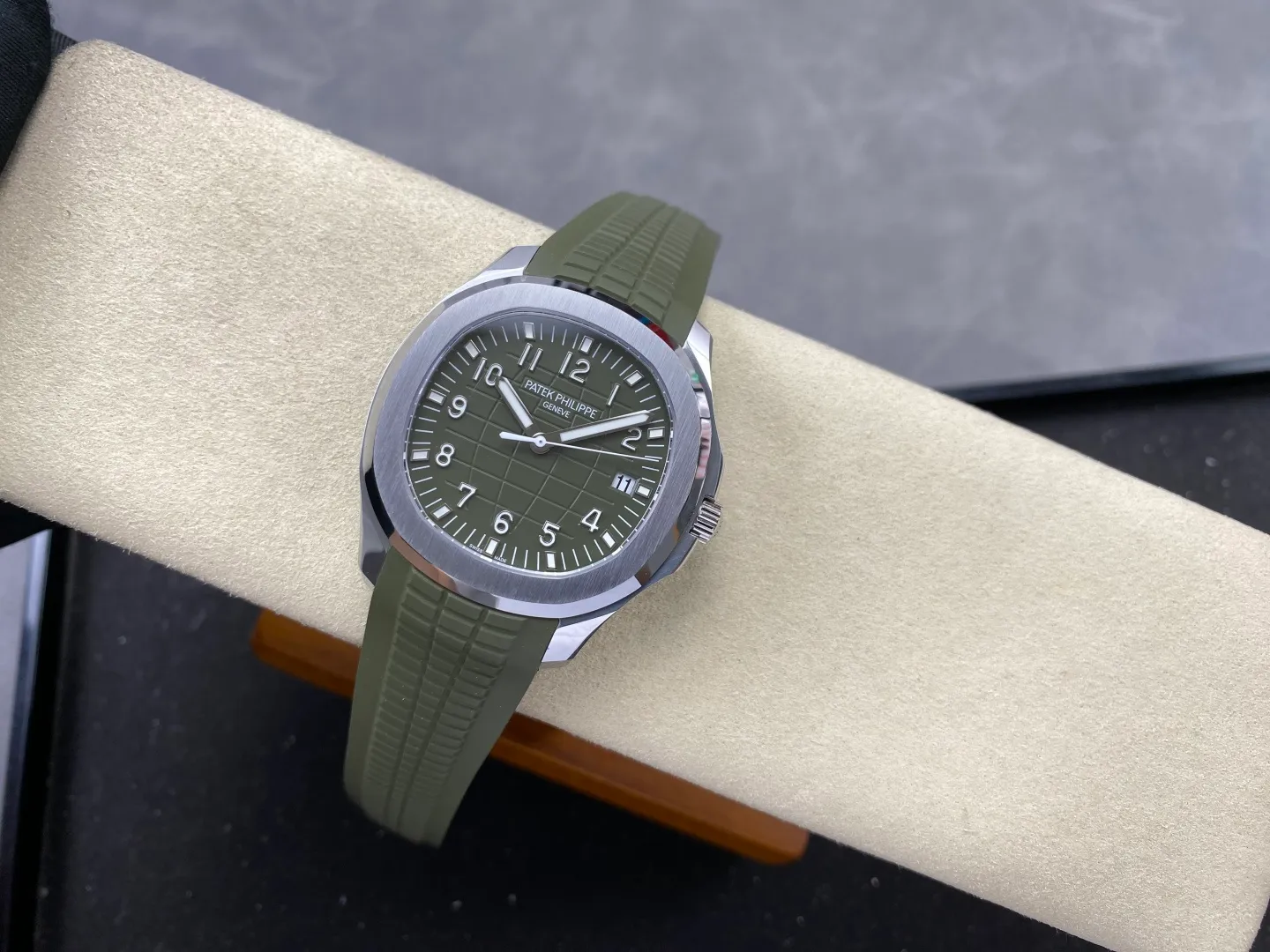 PP Aquanaut 5168G 42mm SS WSF 1:1 Best Edition Green Dial On Green Rubber Strap Super Clone DD330 Weighted 150g 34 2561a36ec5deec9 AMO Watch
