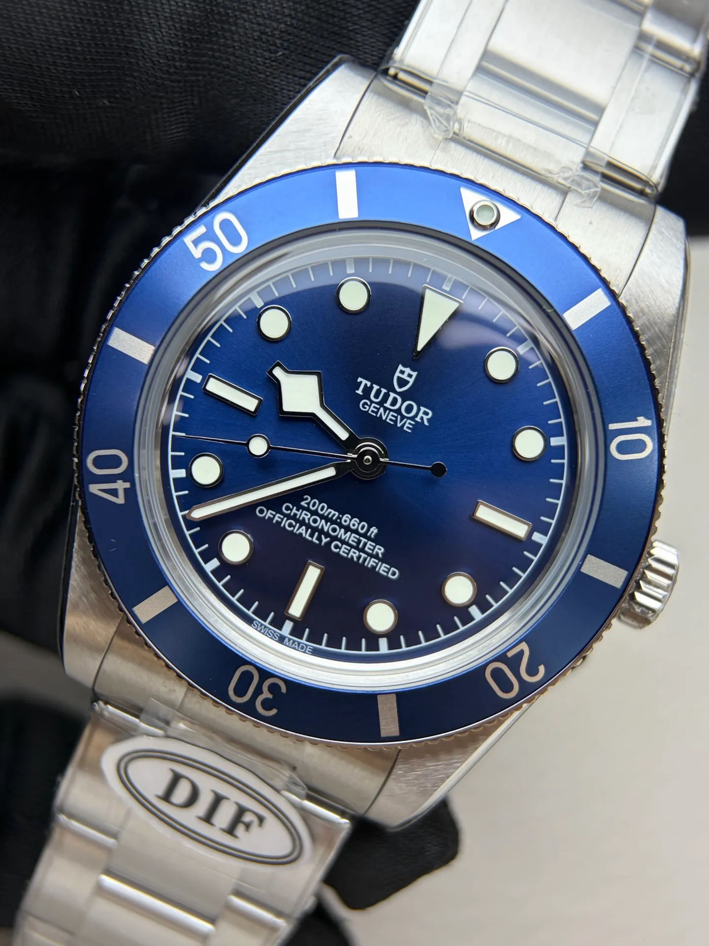 Tudor Heritage Black Bay M79000N 37mm SS DIF 1:1 Best Edition Blue Dial Blue Bezel on SS Bracelet DD2824 26 380db8a949b02a9 AMO Watch