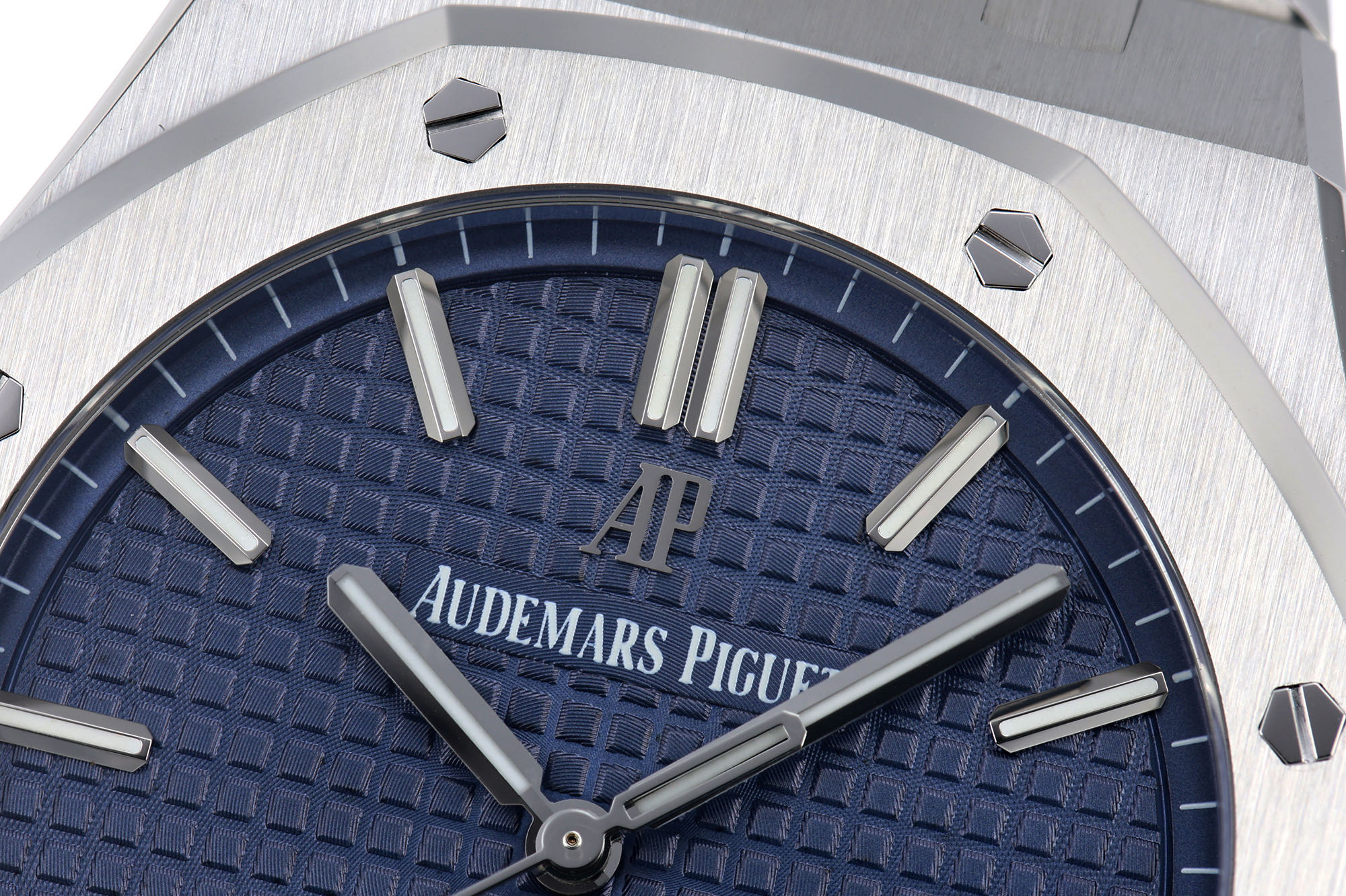 AP Royal Oak 41mm 15500 SS ZF 1:1 Best Edition Blue Textured Dial on SS Bracelet SA4302 Super Clone V4 (Free Sprung) 22 38c1a097c5ecf94 AMO Watch