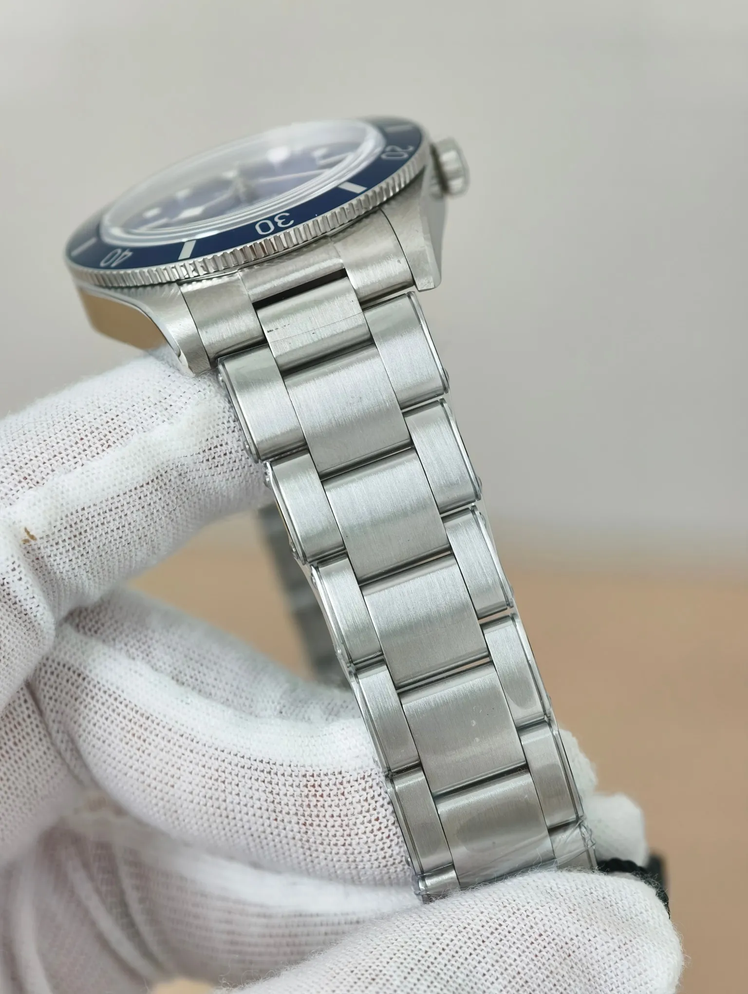 Tudor Heritage Black Bay M79000N 37mm SS ZF 1:1 Best Edition Blue Dial Blue Bezel on SS Bracelet A2824 21 45d16b511fa3836 AMO Watch