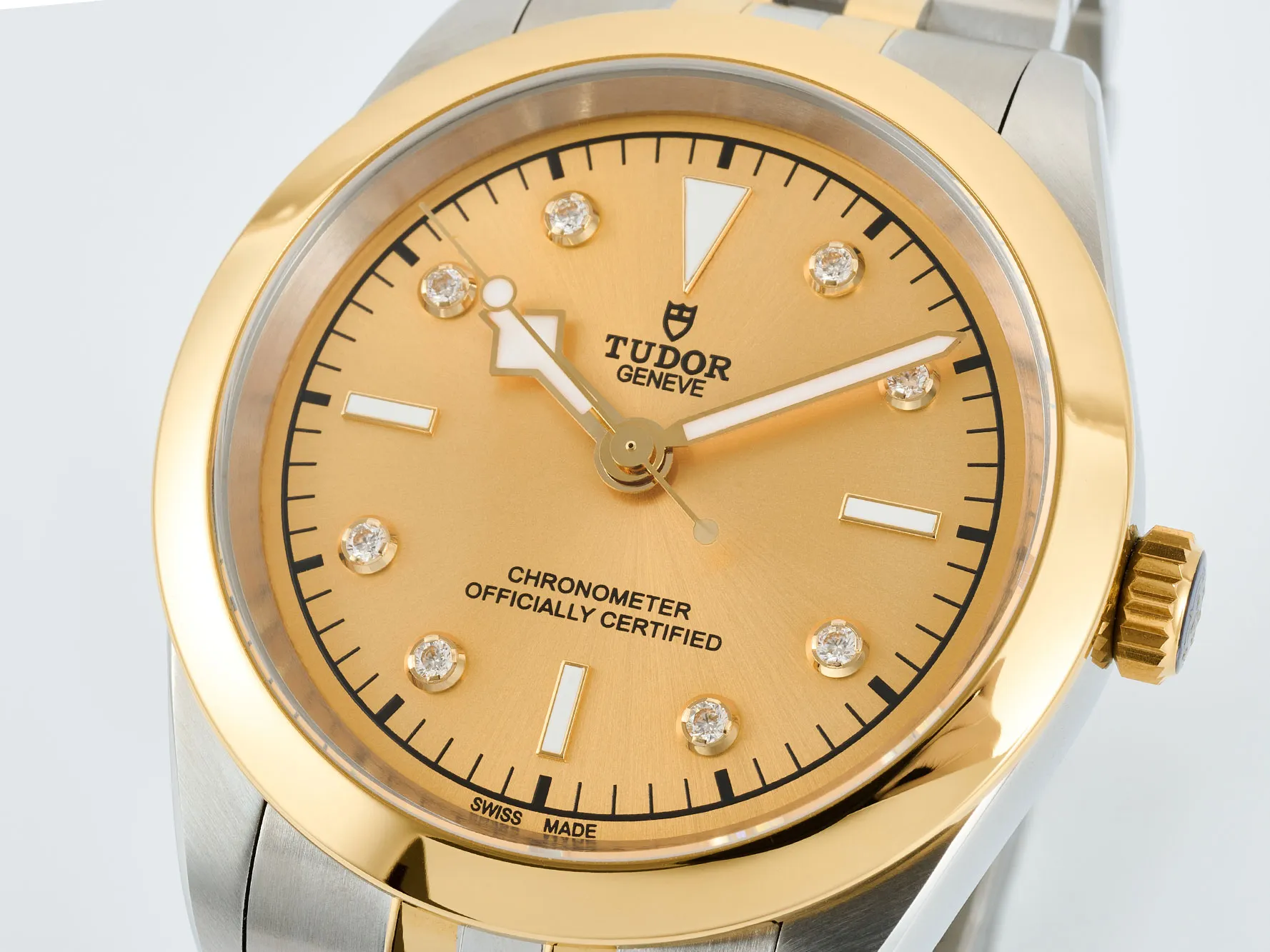 Tudor Black Bay One 41 SS/YG HTF 1:1 Best Edition YG Diamonds Dial on SS/YG Bracelet A26J 21 8cef319de211faa AMO Watch