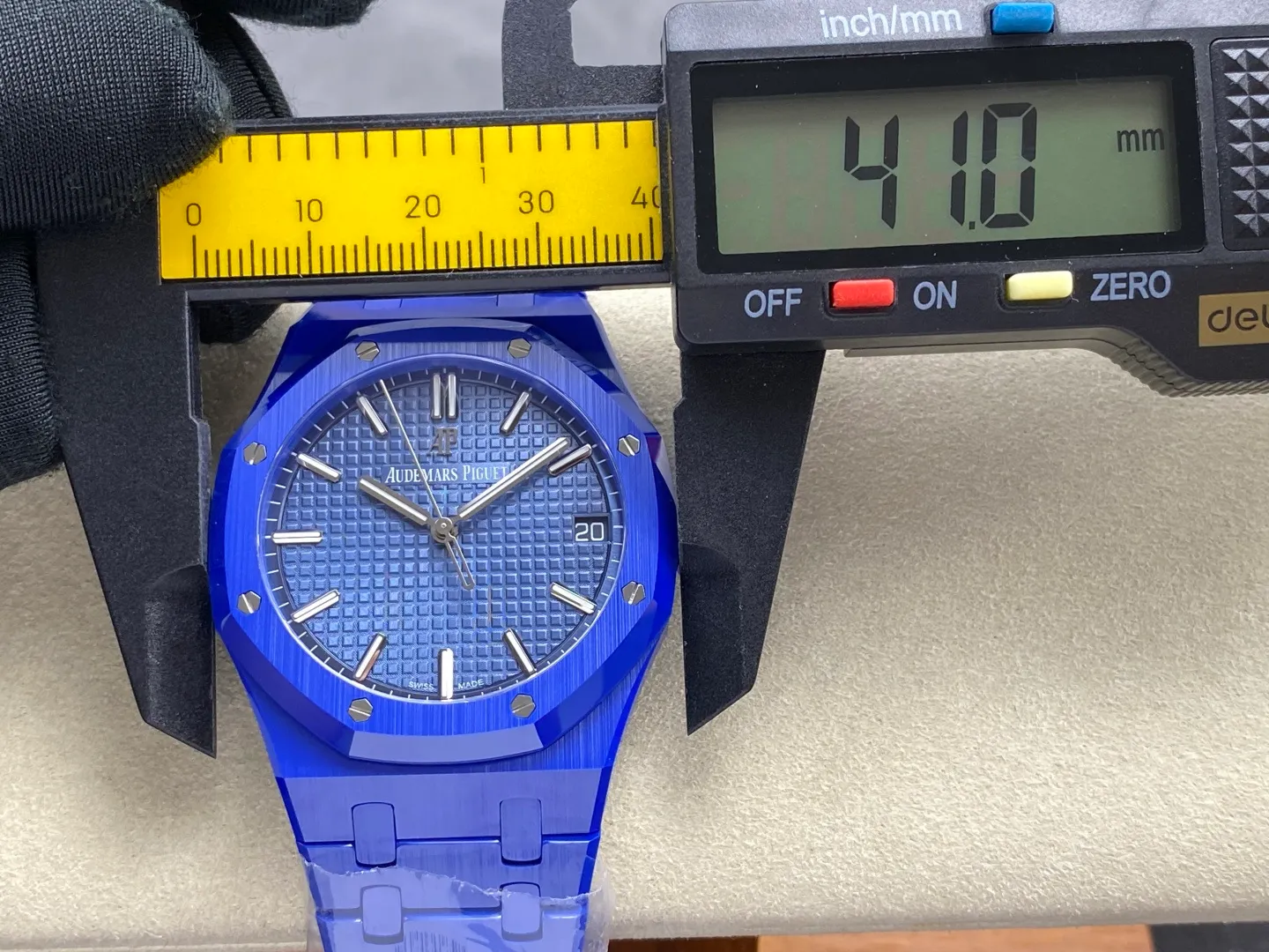 AP Royal Oak 41mm 15500 Blue Ceramic ZF 1:1 Best Edition Blue Dial on Ceramic Bracelet SA4302 Free Spring 37 99c949d177153a2 AMO Watch