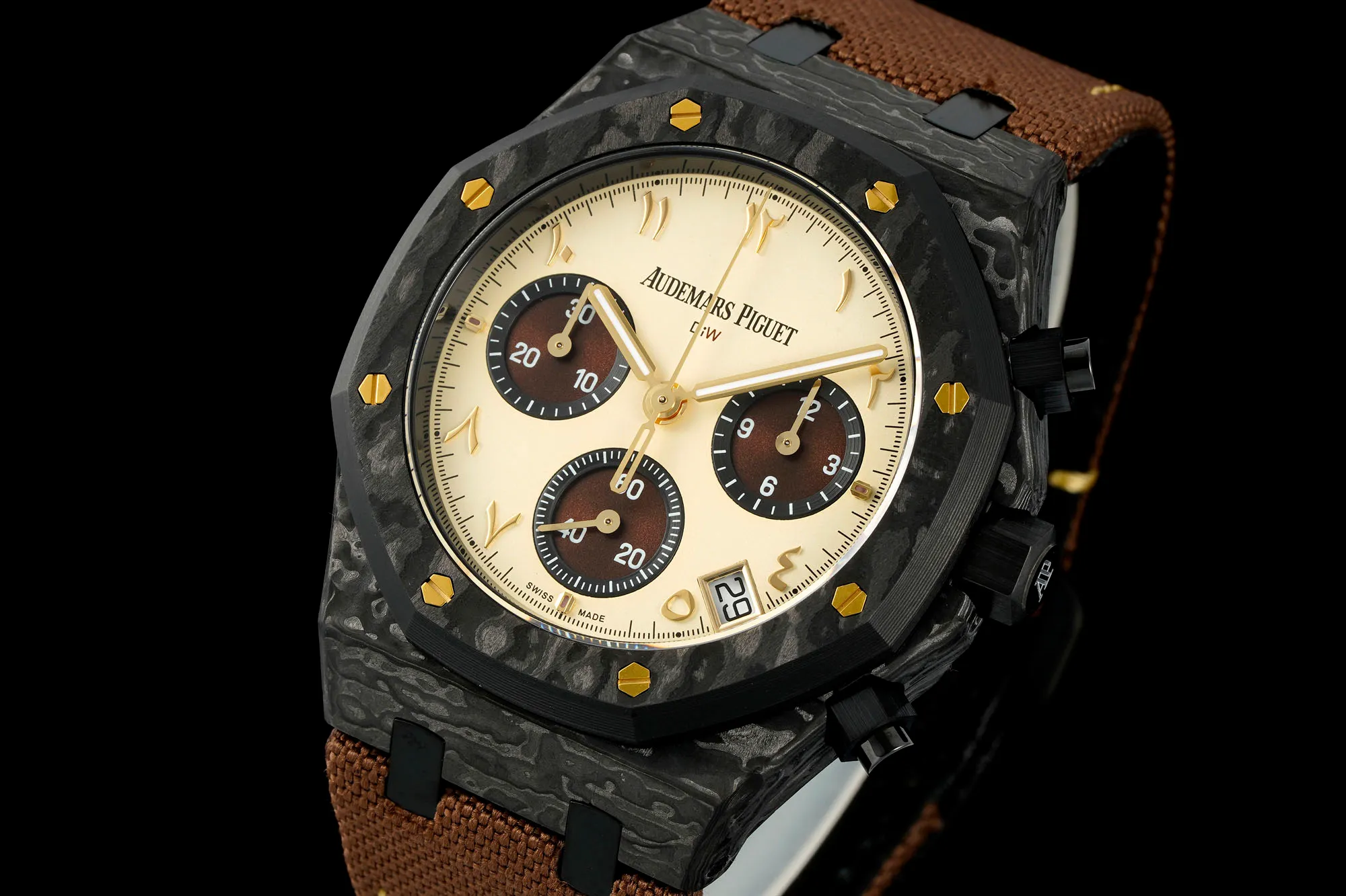 AP Royal Oak Chrono DIW 26240 41mm Quartz Fiber/NY Cream Lvory Dial APF SH4401 21 af89e8b5795ae84 AMO Watch