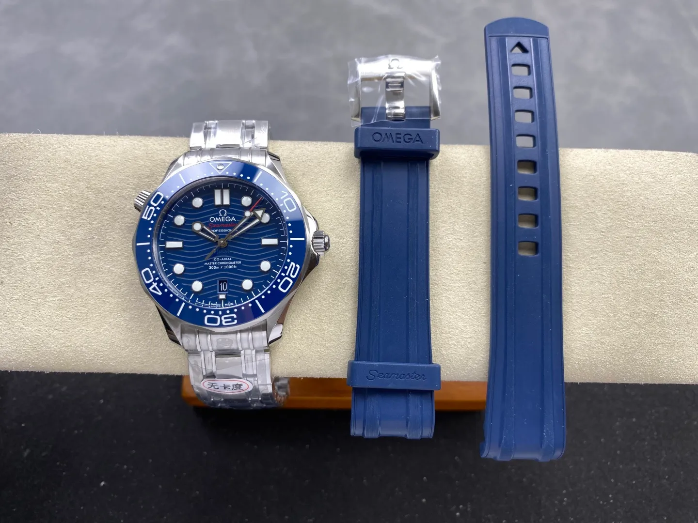 Seamaster Diver 300M SS ORF 1:1 Best Edition Blue Ceramic BlueDial on SS Bracelet (Free Spring) 27 bc424c98edc5b55 AMO Watch