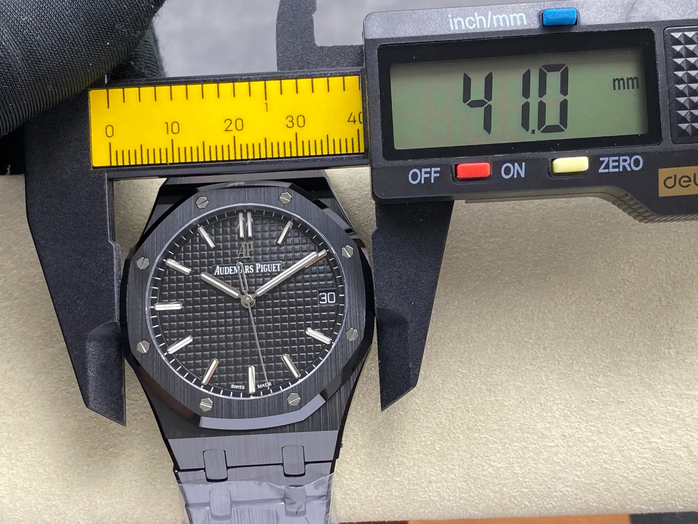 AP Royal Oak 41mm 15500 Black Ceramic ZF 1:1 Best Edition Black Dial on Ceramic Bracelet SA4302 Free Spring 37 c2829e12843de45 AMO Watch