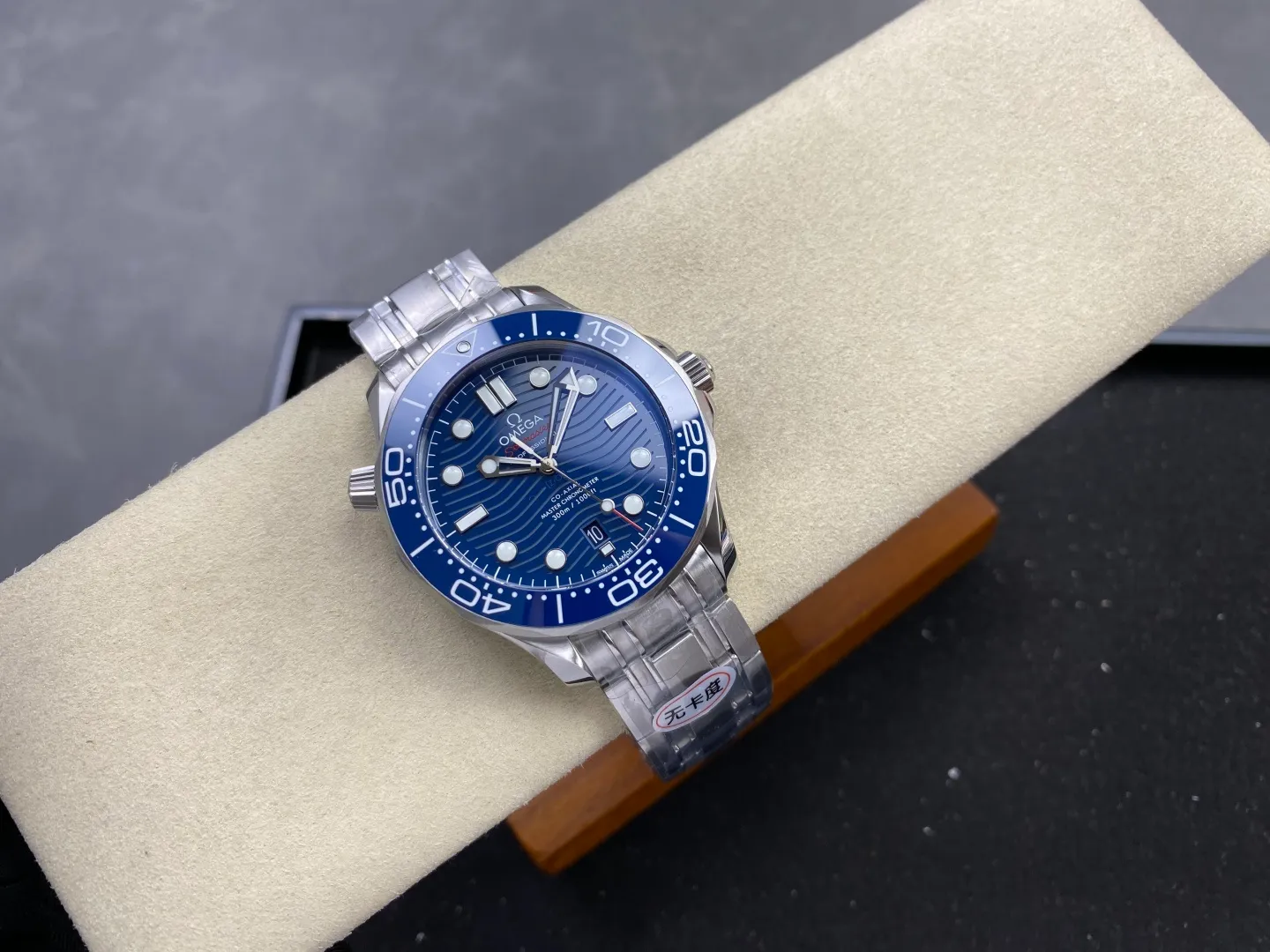 Seamaster Diver 300M SS ORF 1:1 Best Edition Blue Ceramic BlueDial on SS Bracelet (Free Spring) 31 c32a73e49aa4dd6 AMO Watch