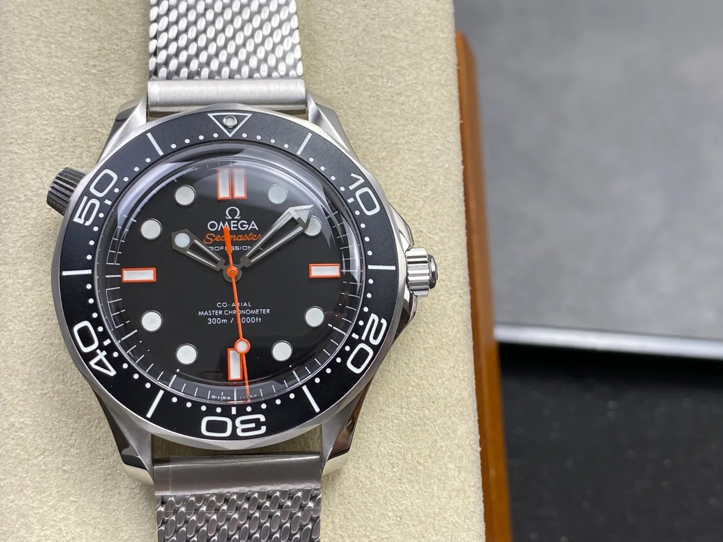 OMEGA Seamaster 300M Diver SS ORF 1:1 Best Edition Black/Orange Dial on SS Mesh Bracelet(Free Spring) 23 e50707341f66051 AMO Watch