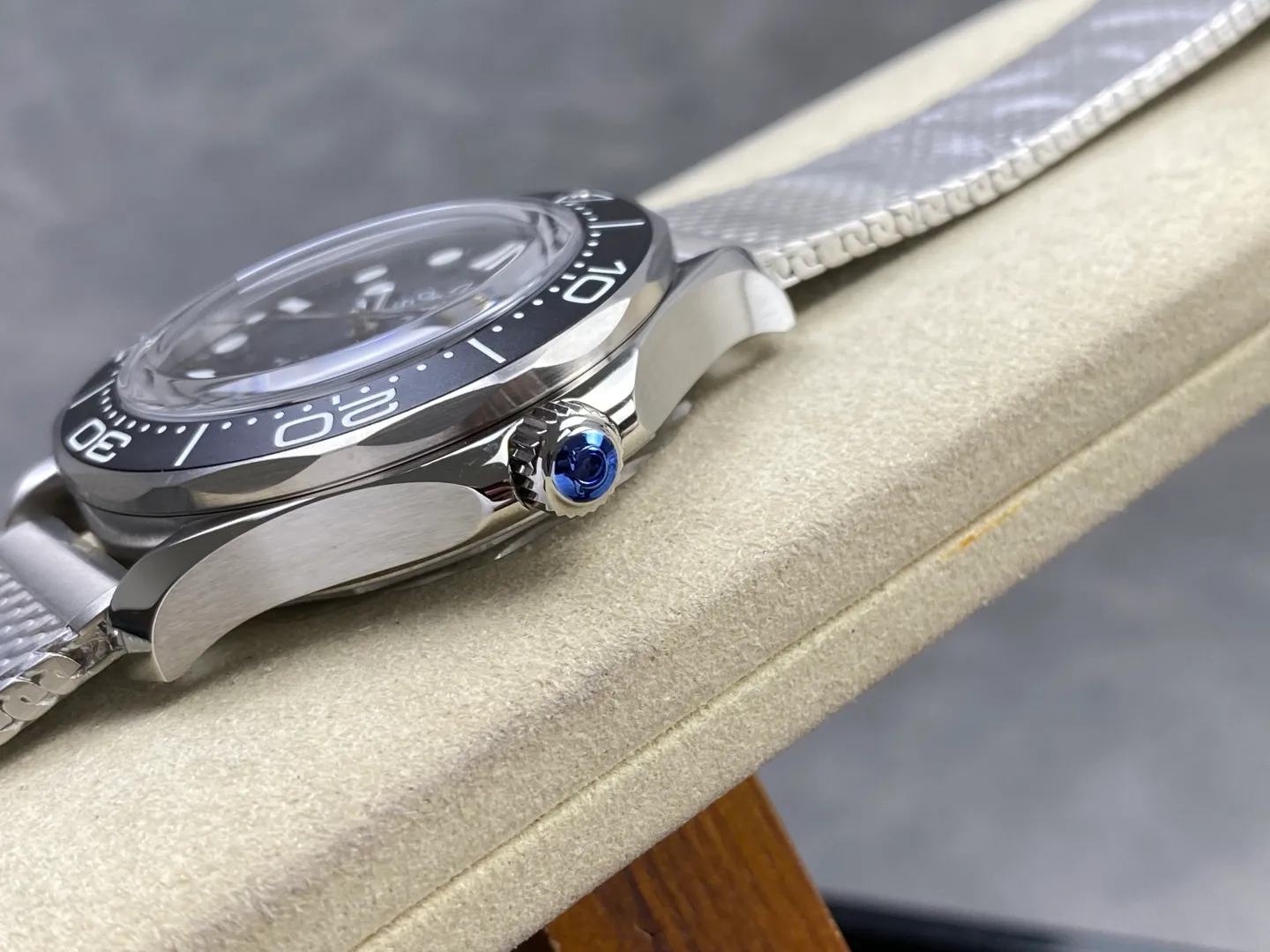 OMEGA Seamaster 300M Diver SS ORF 1:1 Best Edition Black Wave Dial on SS Mesh Bracelet (Free Spring) 29 eb6e7880c19f0d3 AMO Watch