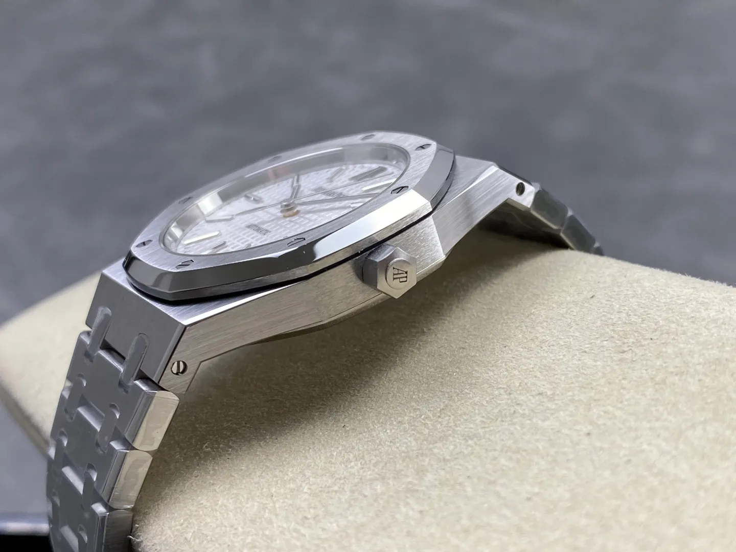 AP Royal Oak 39mm 15300 SS ZF 1:1 Best Edition Blue Textured Dial on SS Bracelet SA3120 Super Clone 40 1da64ab4214536d AMO Watch
