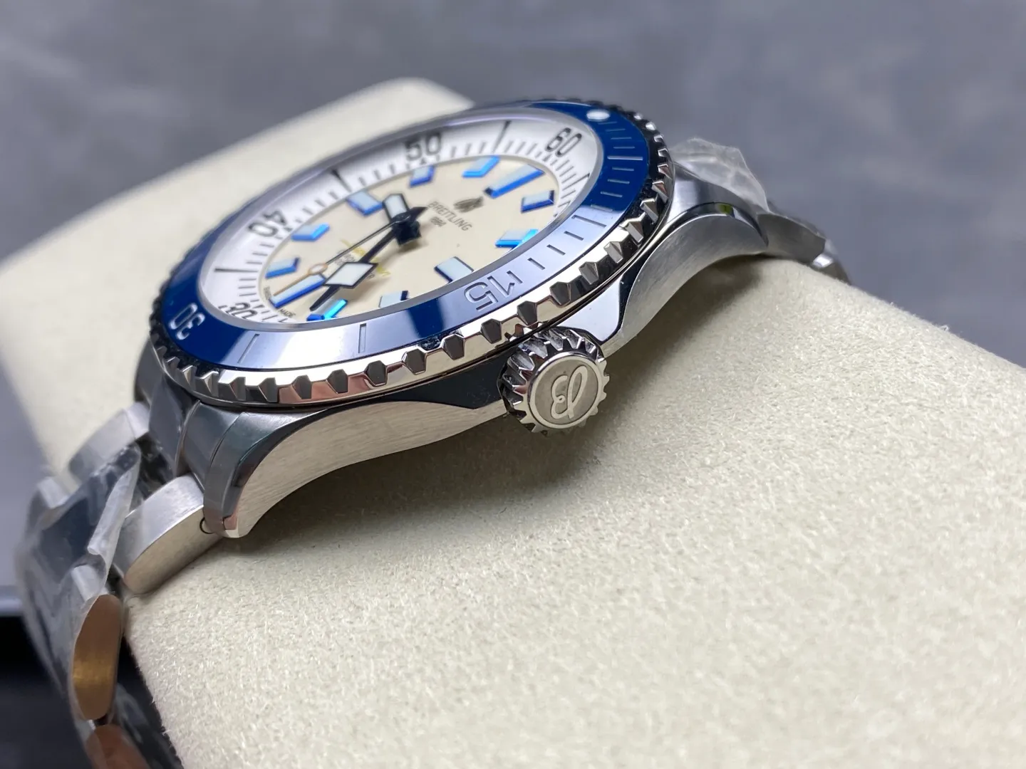Breitling Superocean 44 SS TF Factory 1:1 Best Edition Blue Ceramic Bezel White Dial on SS Bracelet A2824 25 2ca109bd16d5361 1 AMO Watch