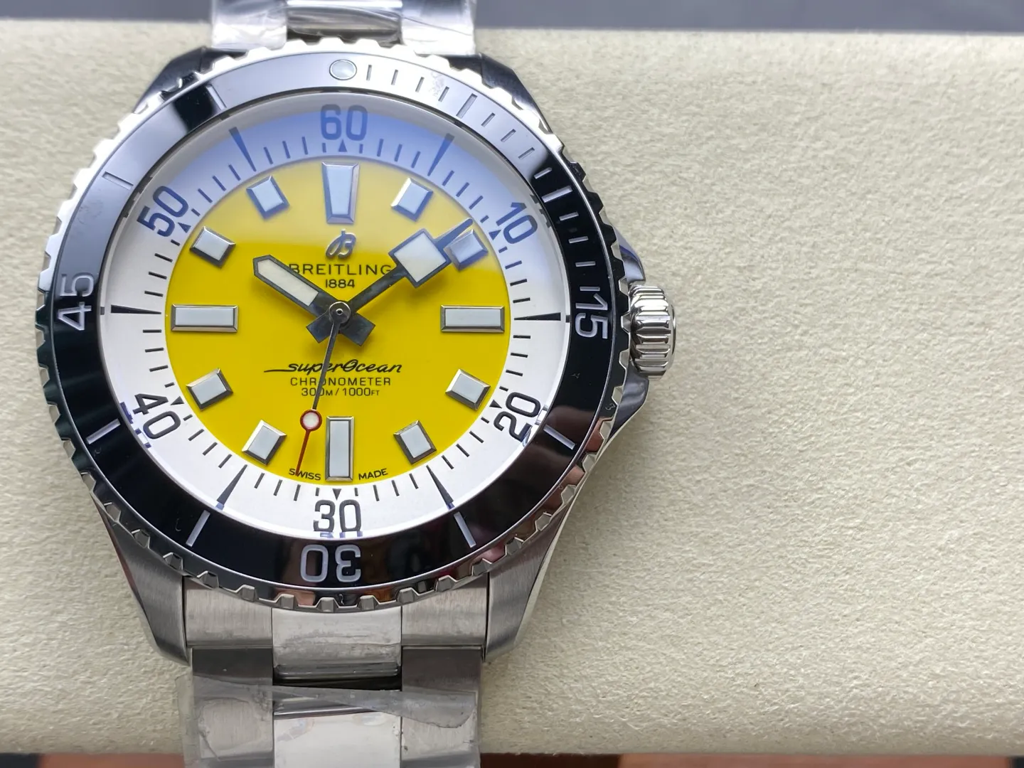 Breitling Superocean 44 SS TF Factory 1:1 Best Edition Black Ceramic Bezel Yellow Dial on SS Bracelet A2824 19 3912cf8f497259b AMO Watch
