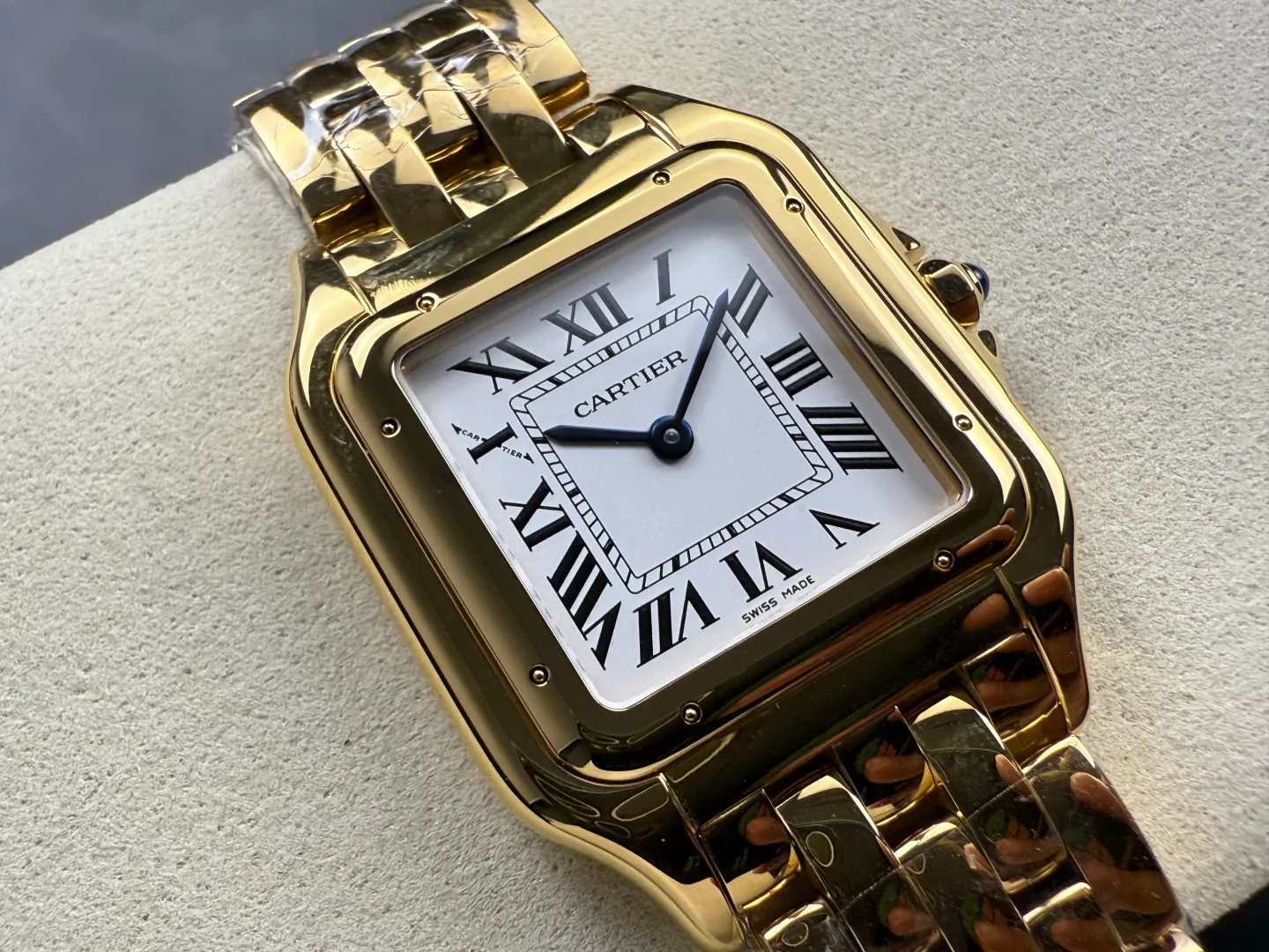 Cartier Panthère 31mm WGPN0051 BVF 1:1 Best Edition YG White Dial on YG Bracelet Ronda Quartz 28 42812396a65e55e AMO Watch