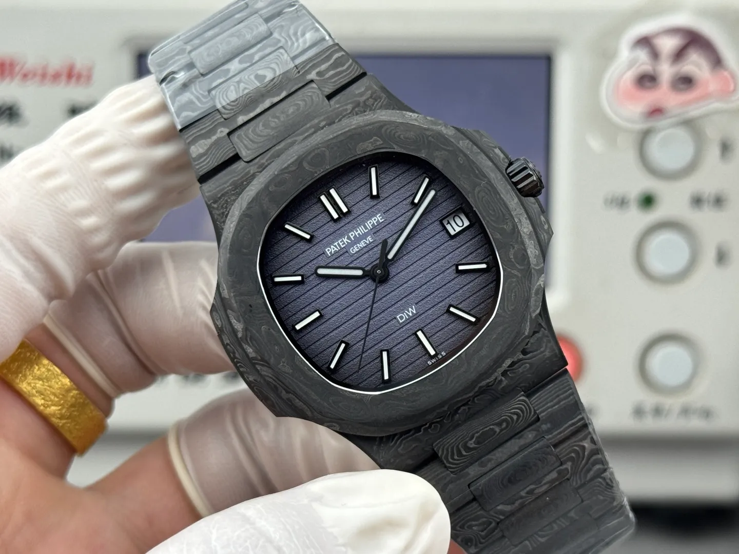 PP Nautilus 5711 DIW Carbon DIWF 1:1 Best Edition Blue Dial On Carbon Bracelet DD324 19 47962d4fb4c187e 阿默表行AmoWatch