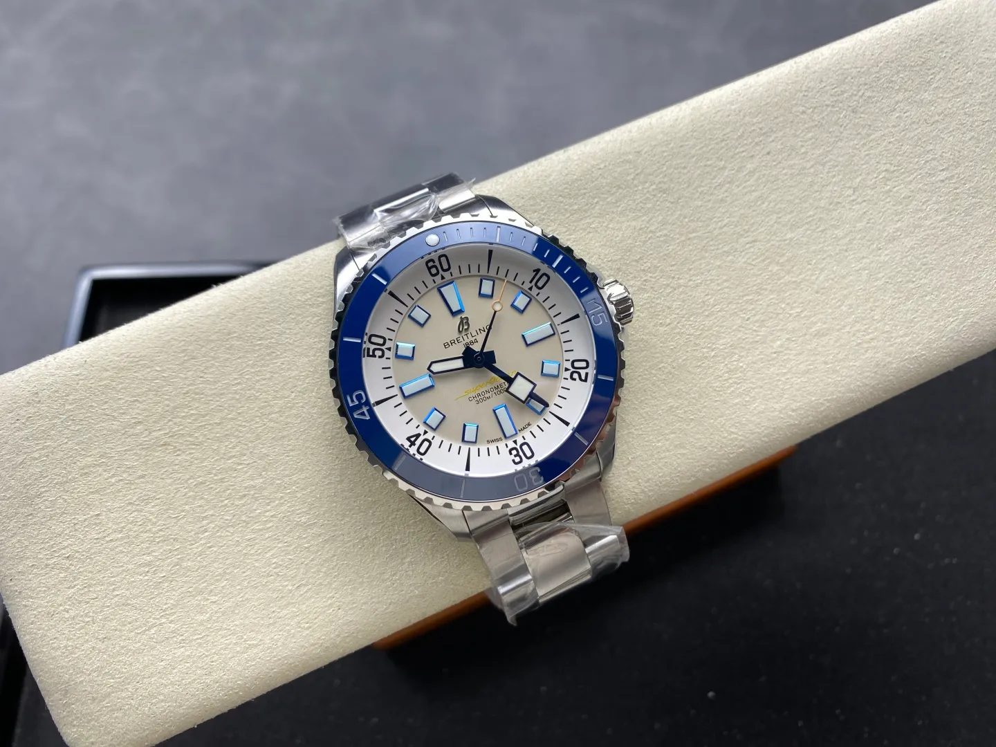 Breitling Superocean 44 SS TF Factory 1:1 Best Edition Blue Ceramic Bezel White Dial on SS Bracelet A2824 22 4b05ccb6180f749 1 AMO Watch