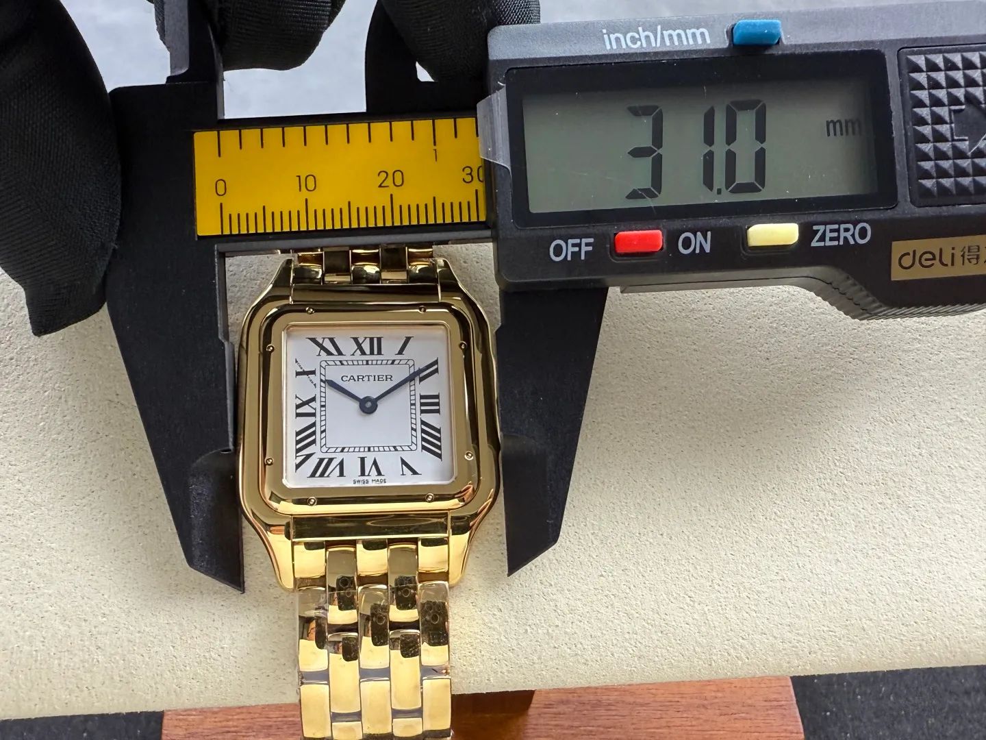 Cartier Panthère 31mm WGPN0051 BVF 1:1 Best Edition YG White Dial on YG Bracelet Ronda Quartz 36 4bdbe392d57b8de AMO Watch